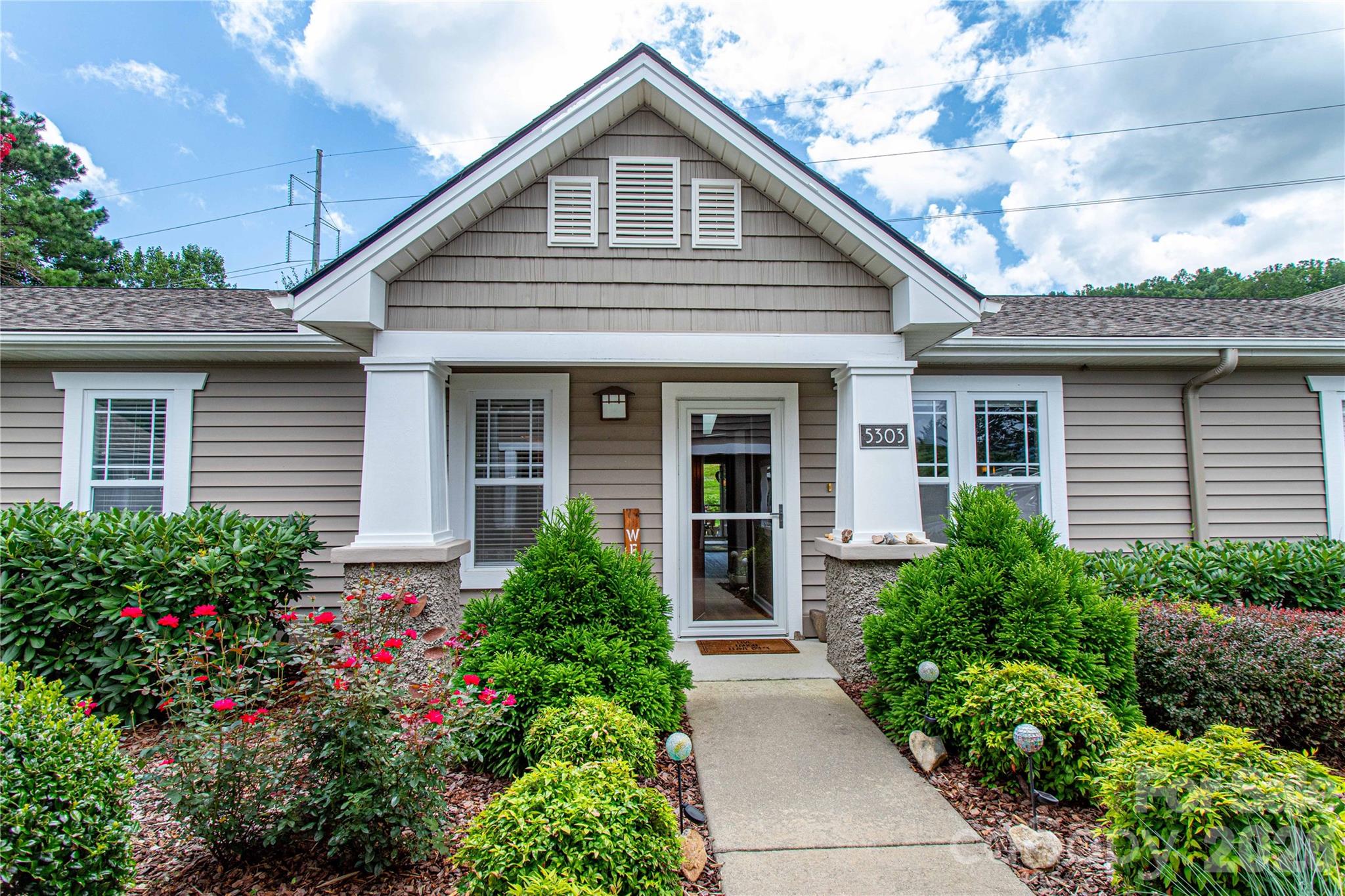 Townhouse at 5303 Wood Duck Way, Hendersonville, photo 7 of 38