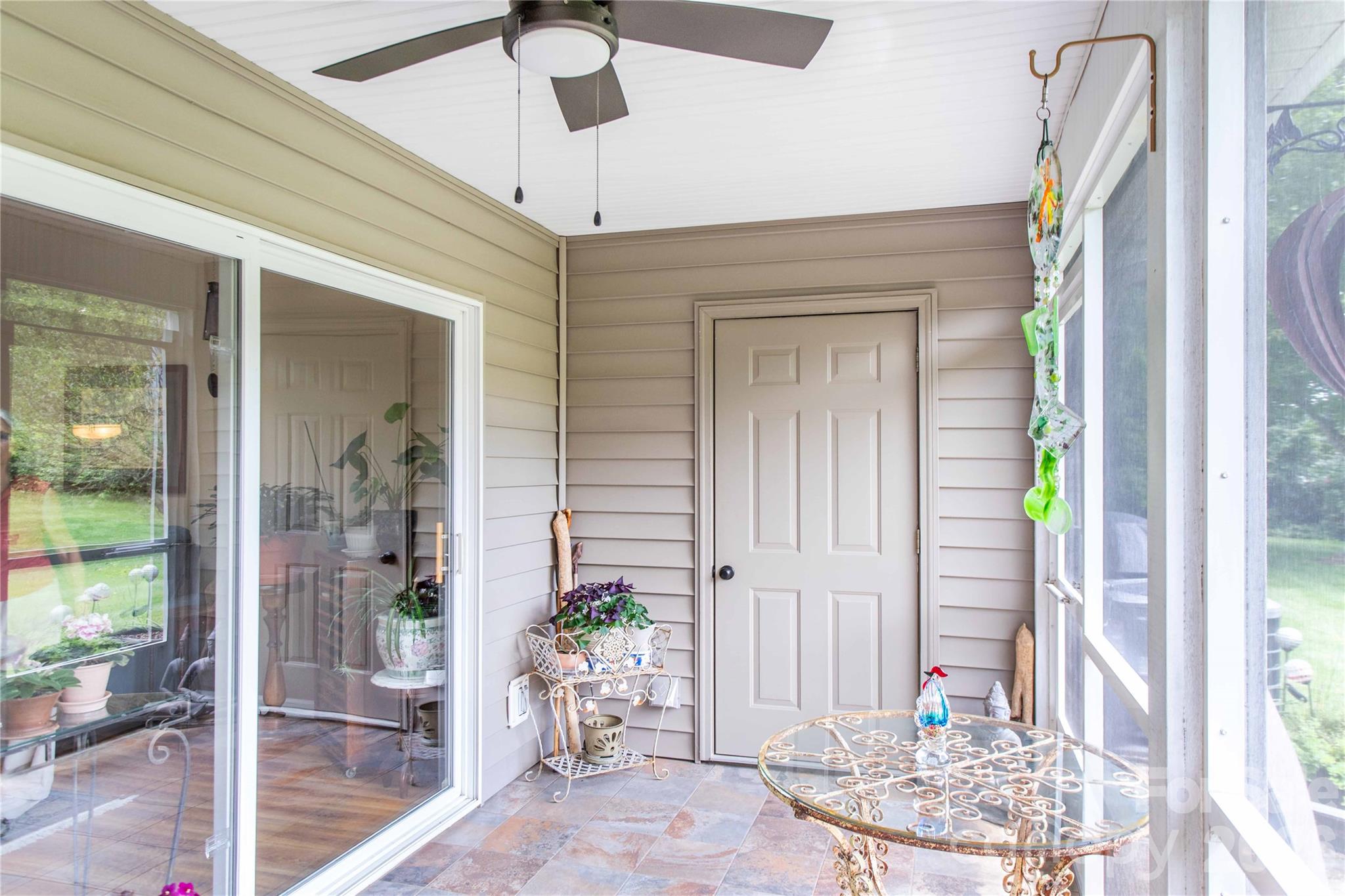 Townhouse at 5303 Wood Duck Way, Hendersonville, photo 11 of 38