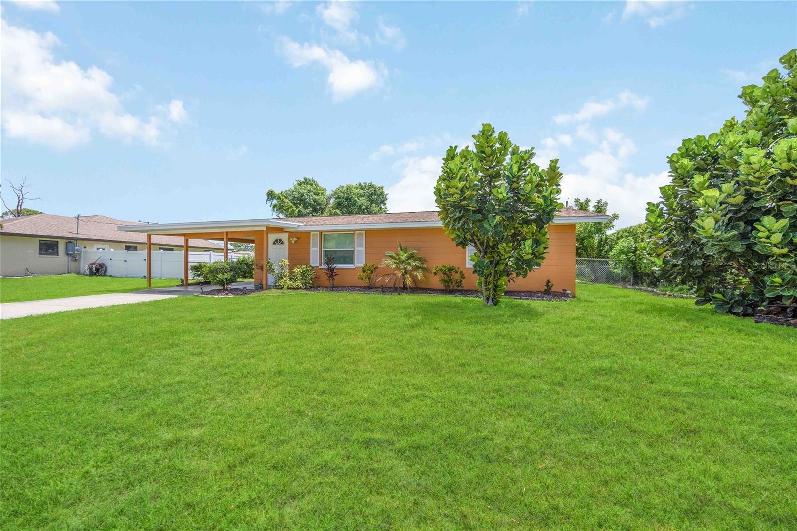 Single Family Residence at 3035 SHAMROCK DR, VENICE, photo 4 of 59