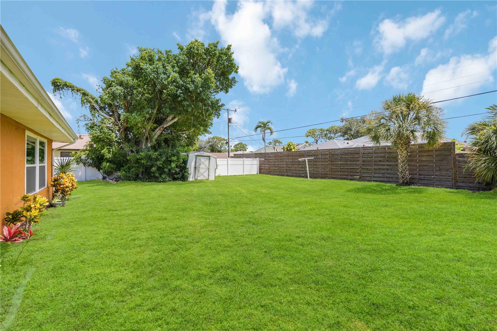 Single Family Residence at 3035 SHAMROCK DR, VENICE, photo 42 of 59