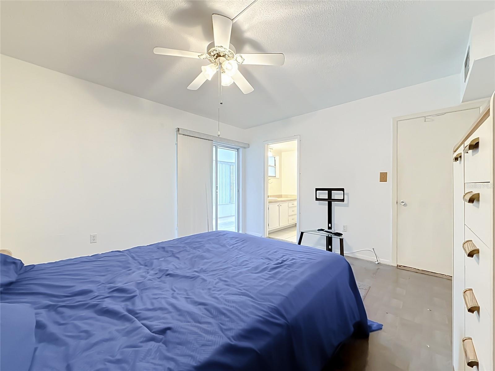 Condominium at 9945 47TH AVE N #203, ST PETERSBURG, photo 31 of 65
