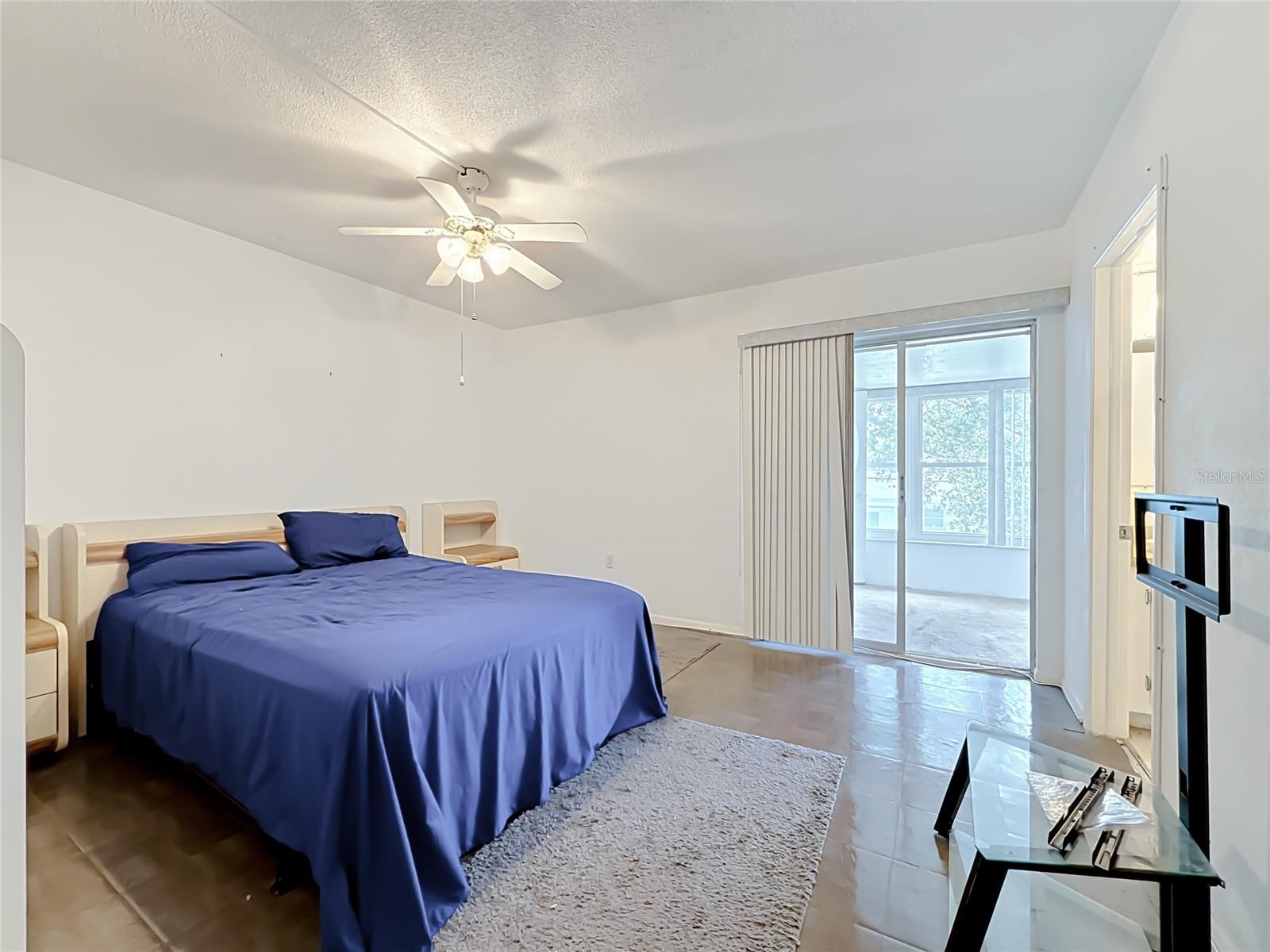 Condominium at 9945 47TH AVE N #203, ST PETERSBURG, photo 32 of 65