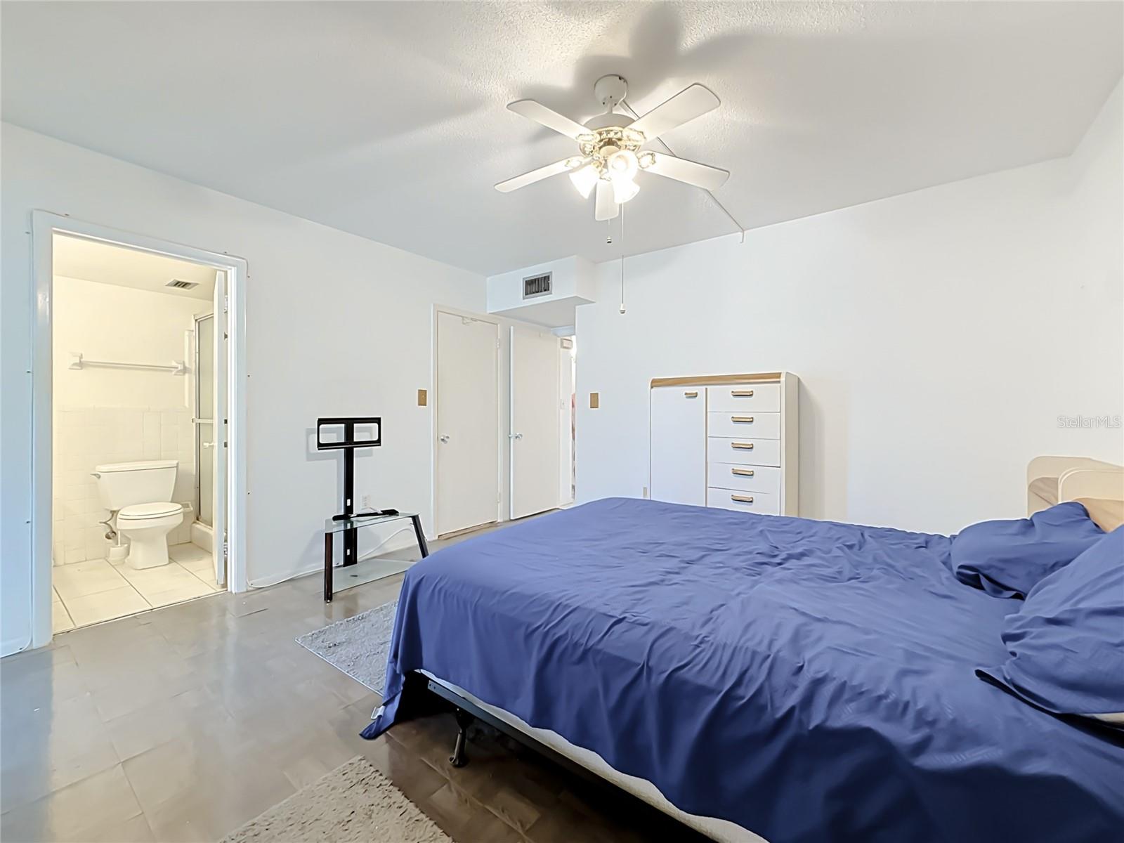 Condominium at 9945 47TH AVE N #203, ST PETERSBURG, photo 34 of 65