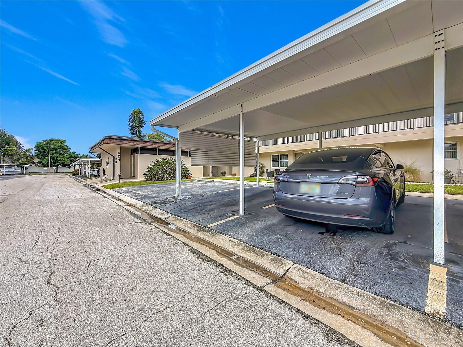 Condominium at 9945 47TH AVE N #203, ST PETERSBURG, photo 49 of 65