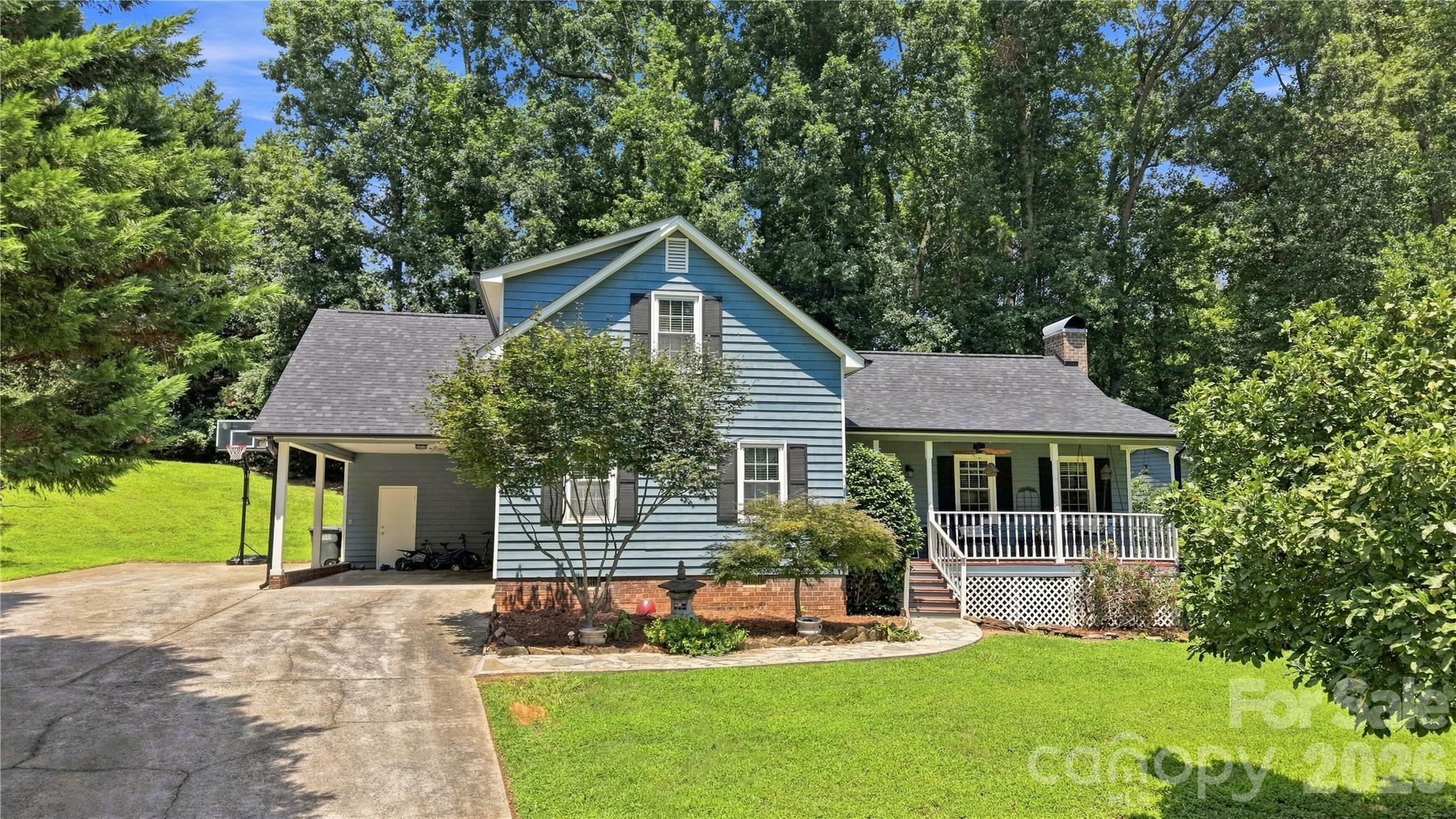 2600 Lakewood Drive