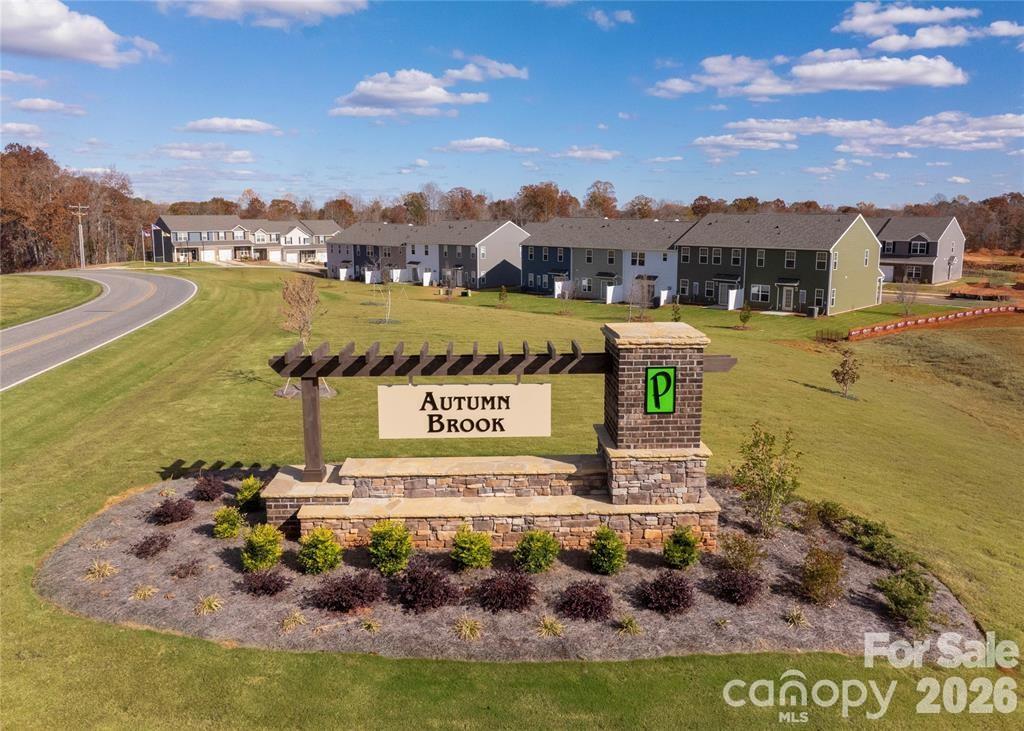 Townhouse at 5276 Lashawn Lane, Stanley, photo 12 of 12
