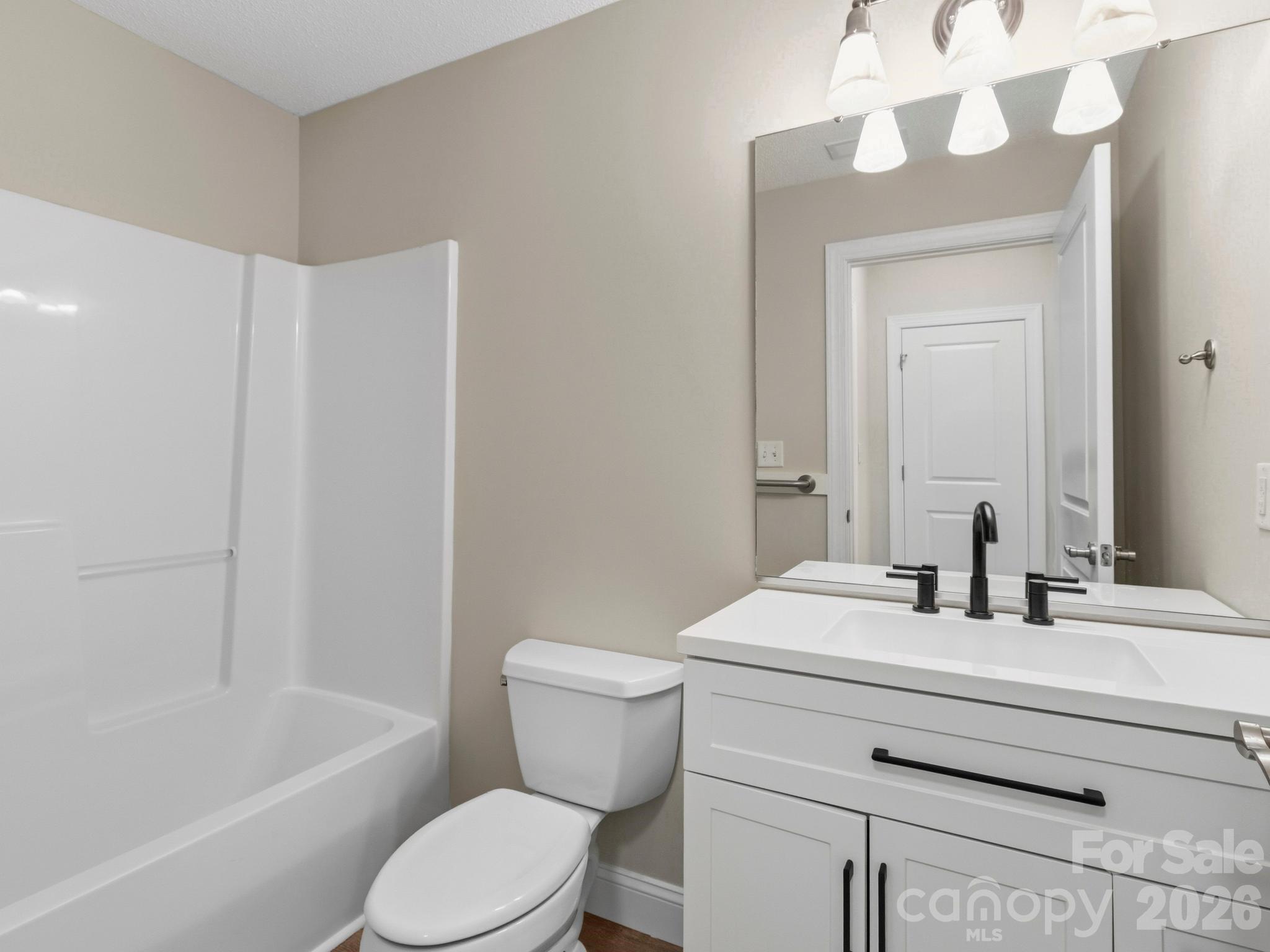 Condominium at 43 Foxden Drive, Fletcher, photo 9 of 24