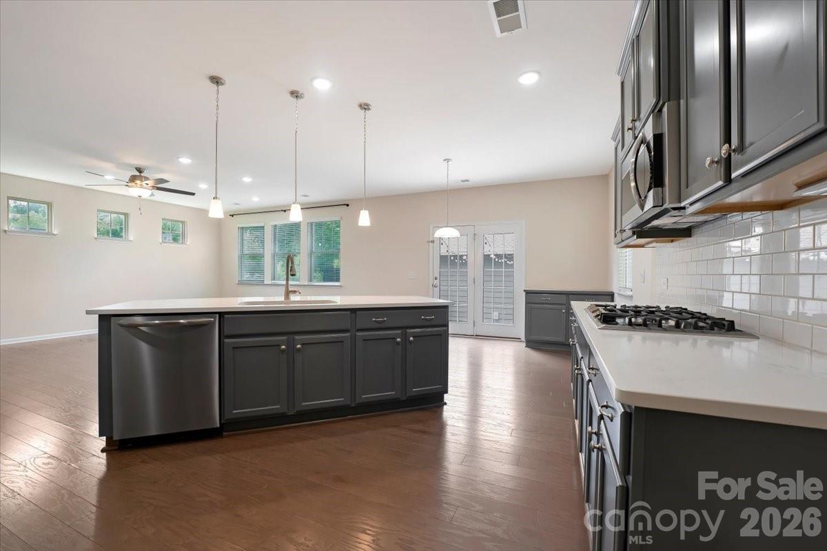 Single Family Residence at 15505 Davidson East Drive, Davidson, photo 12 of 48