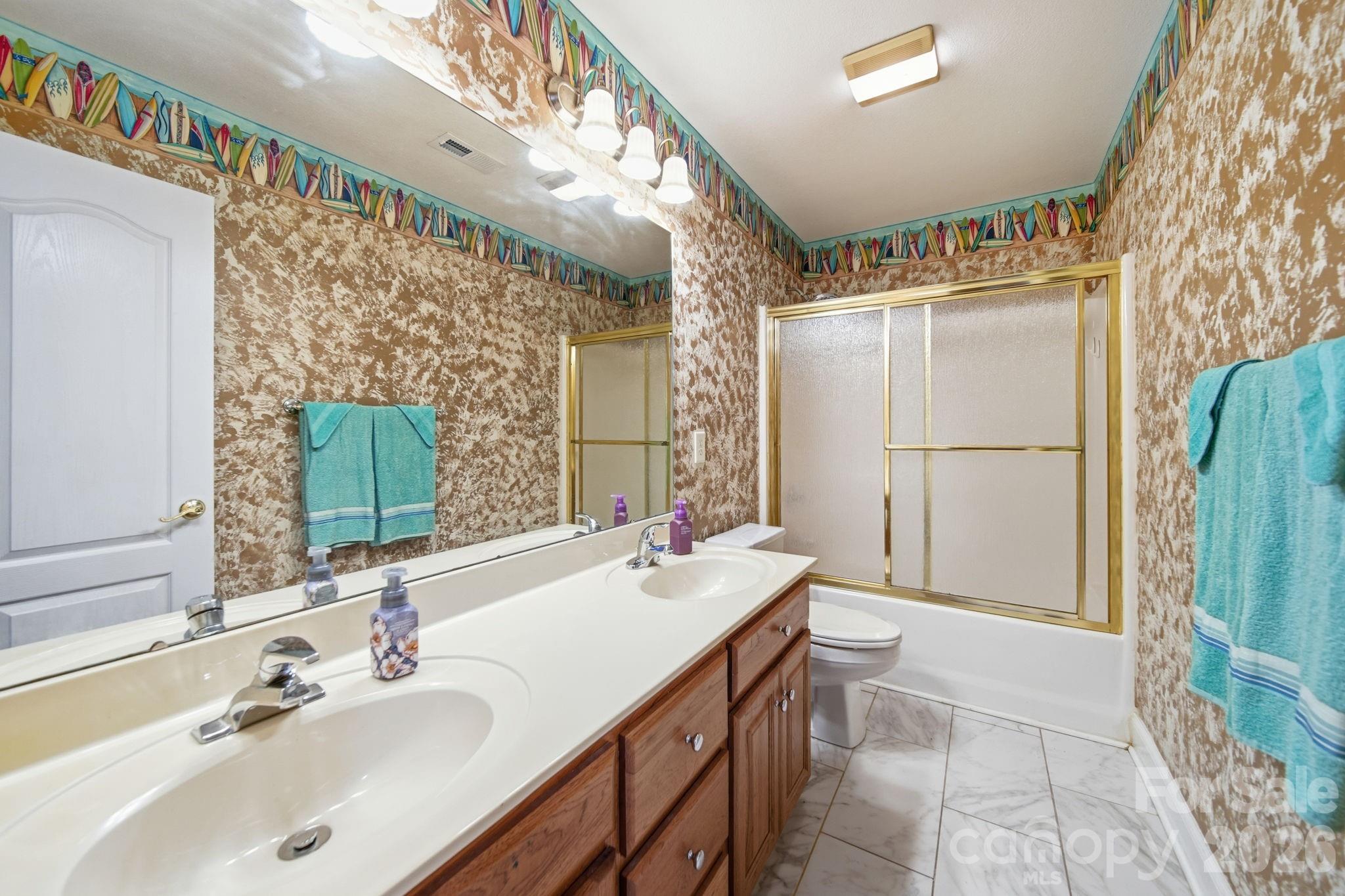 Full bath upstairs - 2806 Iveywood Drive, Monroe