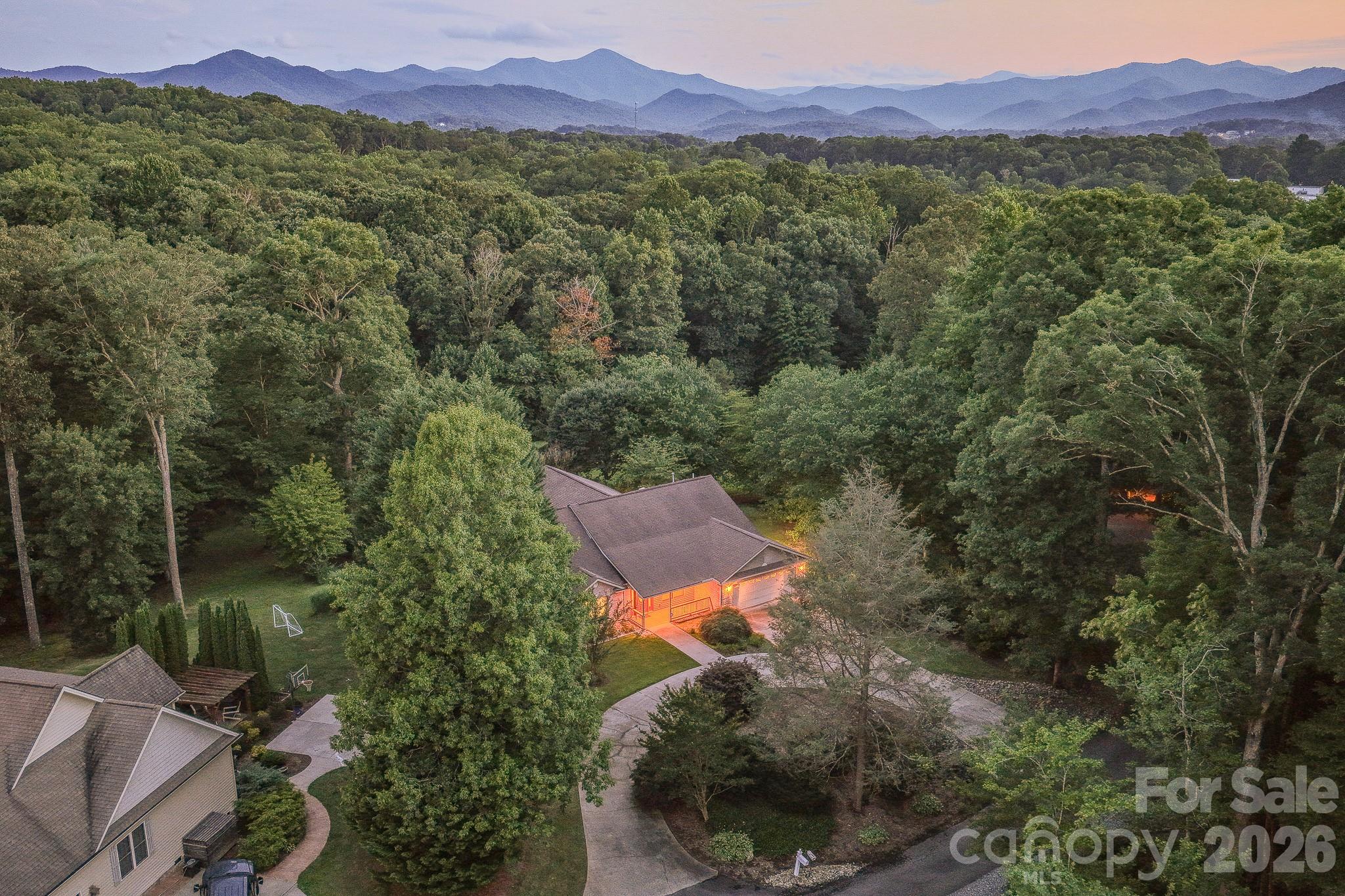 Single Family Residence at 5 Kari Circle, Candler, photo 4 of 44