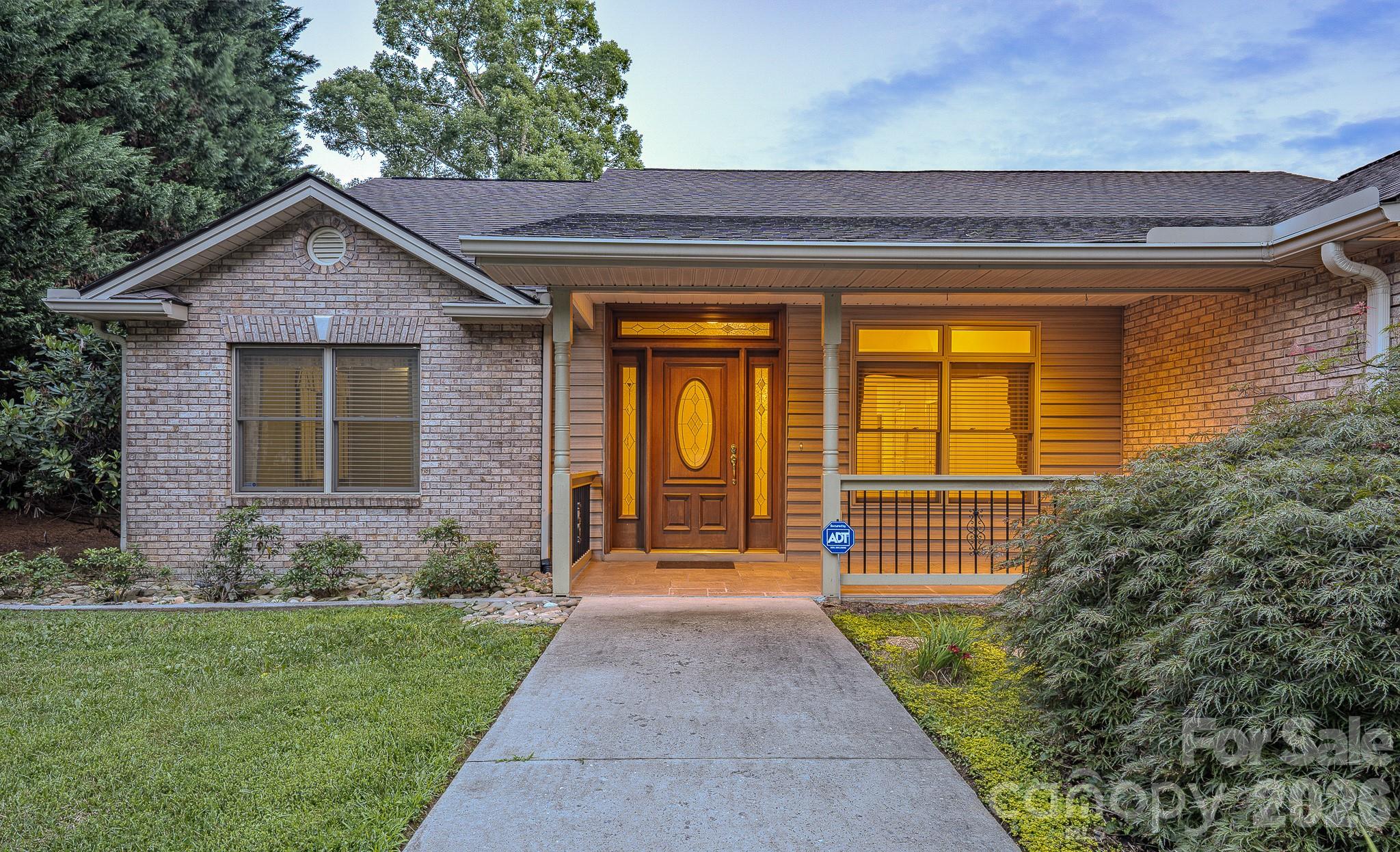 Single Family Residence at 5 Kari Circle, Candler, photo 6 of 44