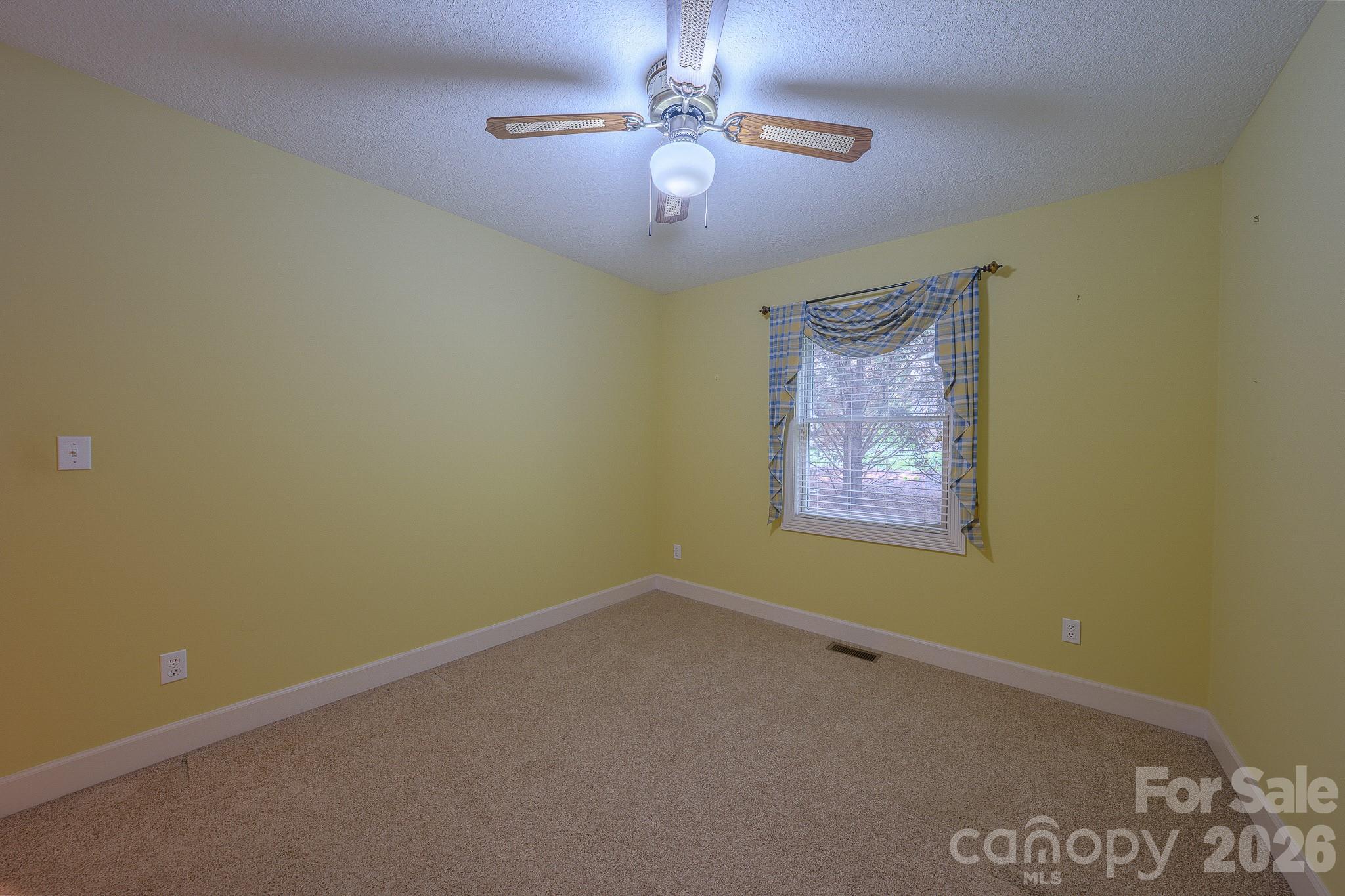 Single Family Residence at 5 Kari Circle, Candler, photo 26 of 44