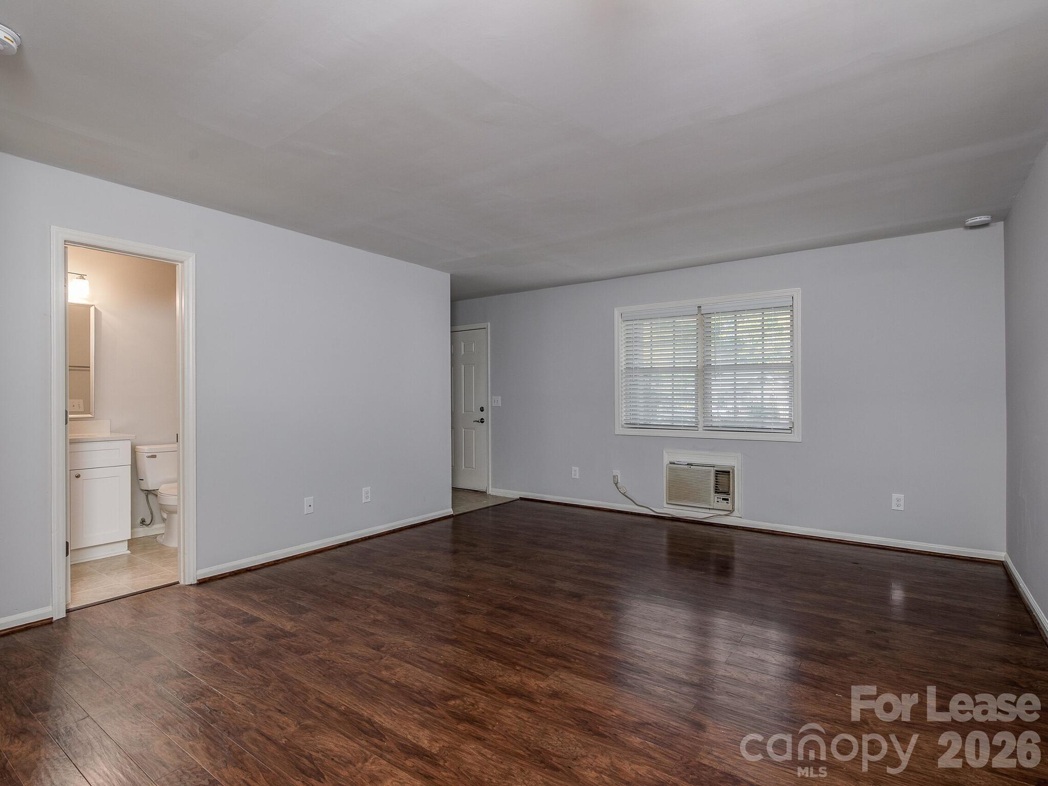 Apartment at 2611 Holton Avenue, Charlotte, photo 3 of 11