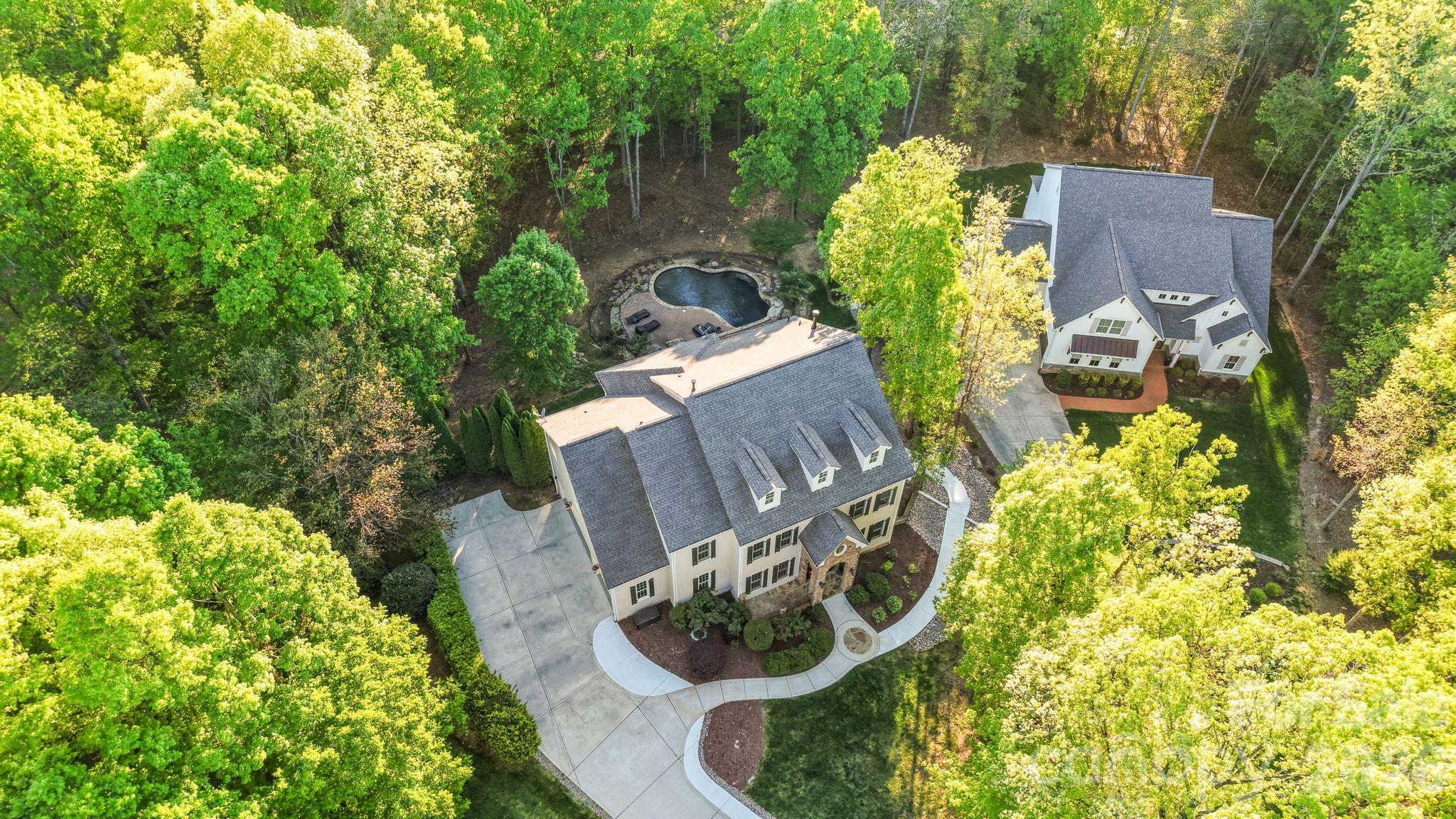 Single Family Residence at 107 Mcauley Court, Mooresville, photo 4 of 44