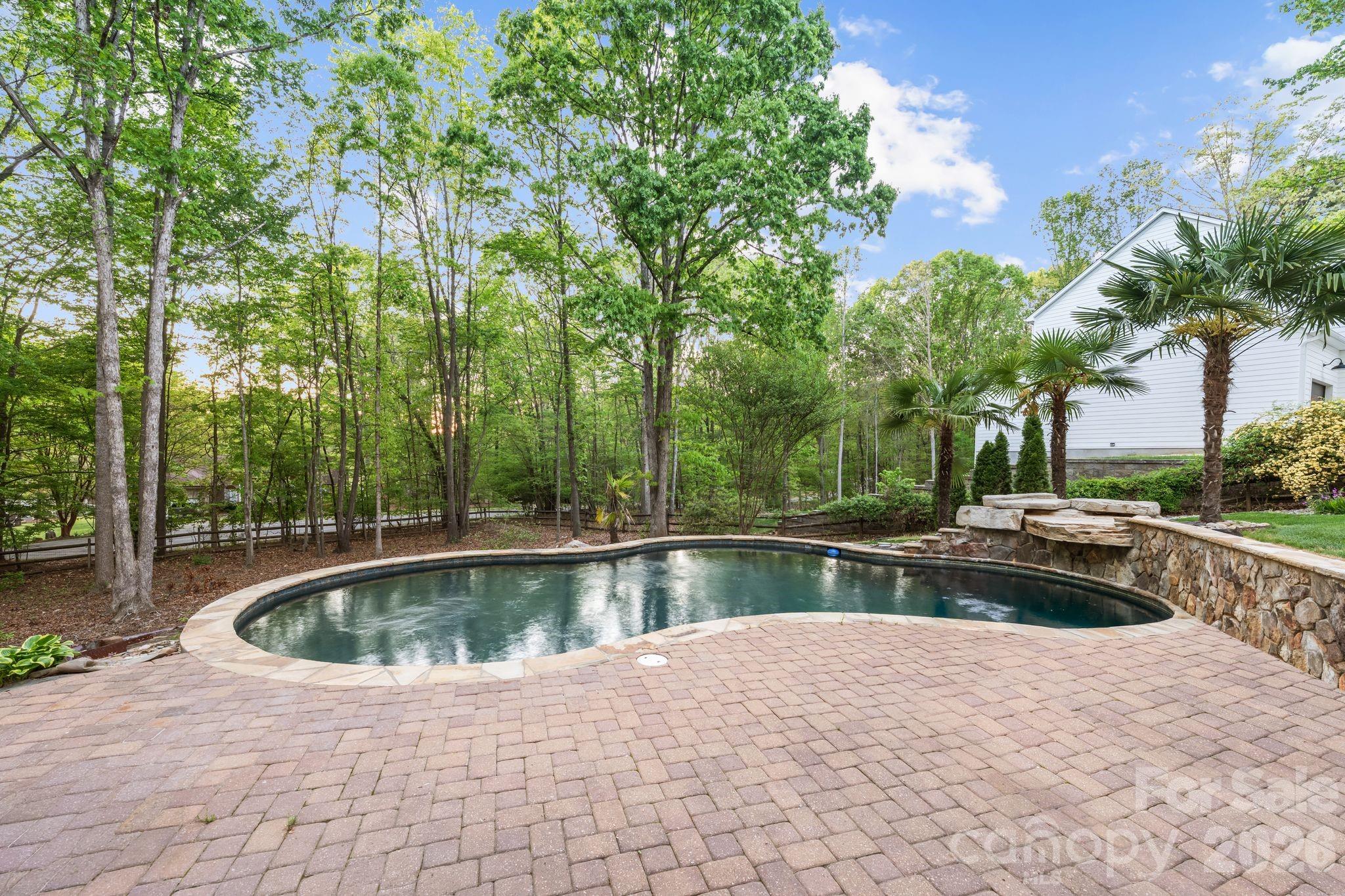 Single Family Residence at 107 Mcauley Court, Mooresville, photo 41 of 44