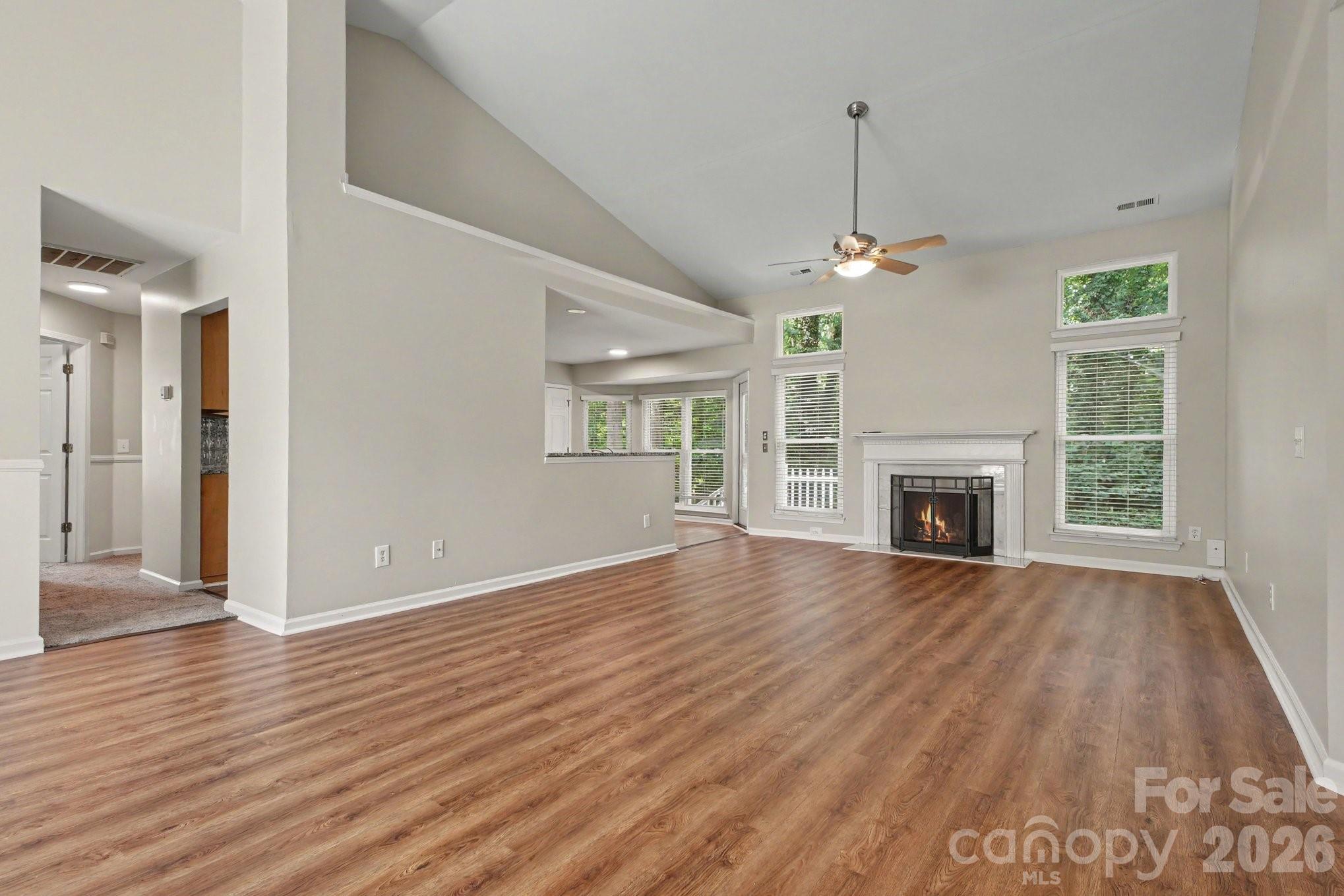 Single Family Residence at 16130 Amber Field Drive, Huntersville, photo 7 of 25