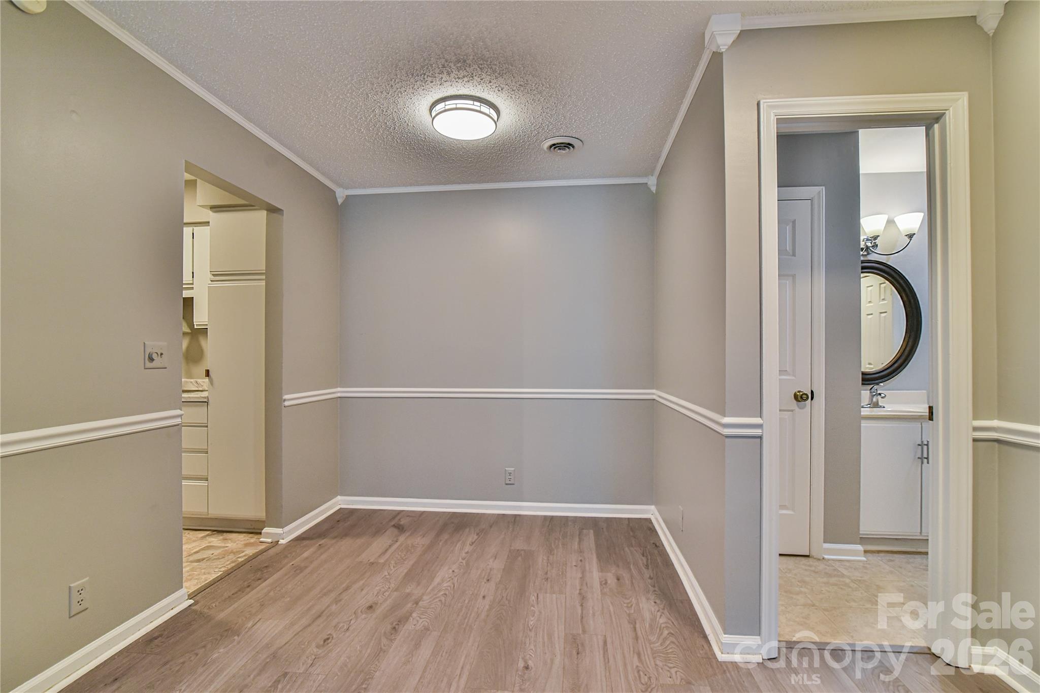 Condominium at 110 Heywood Road, Arden, photo 7 of 25
