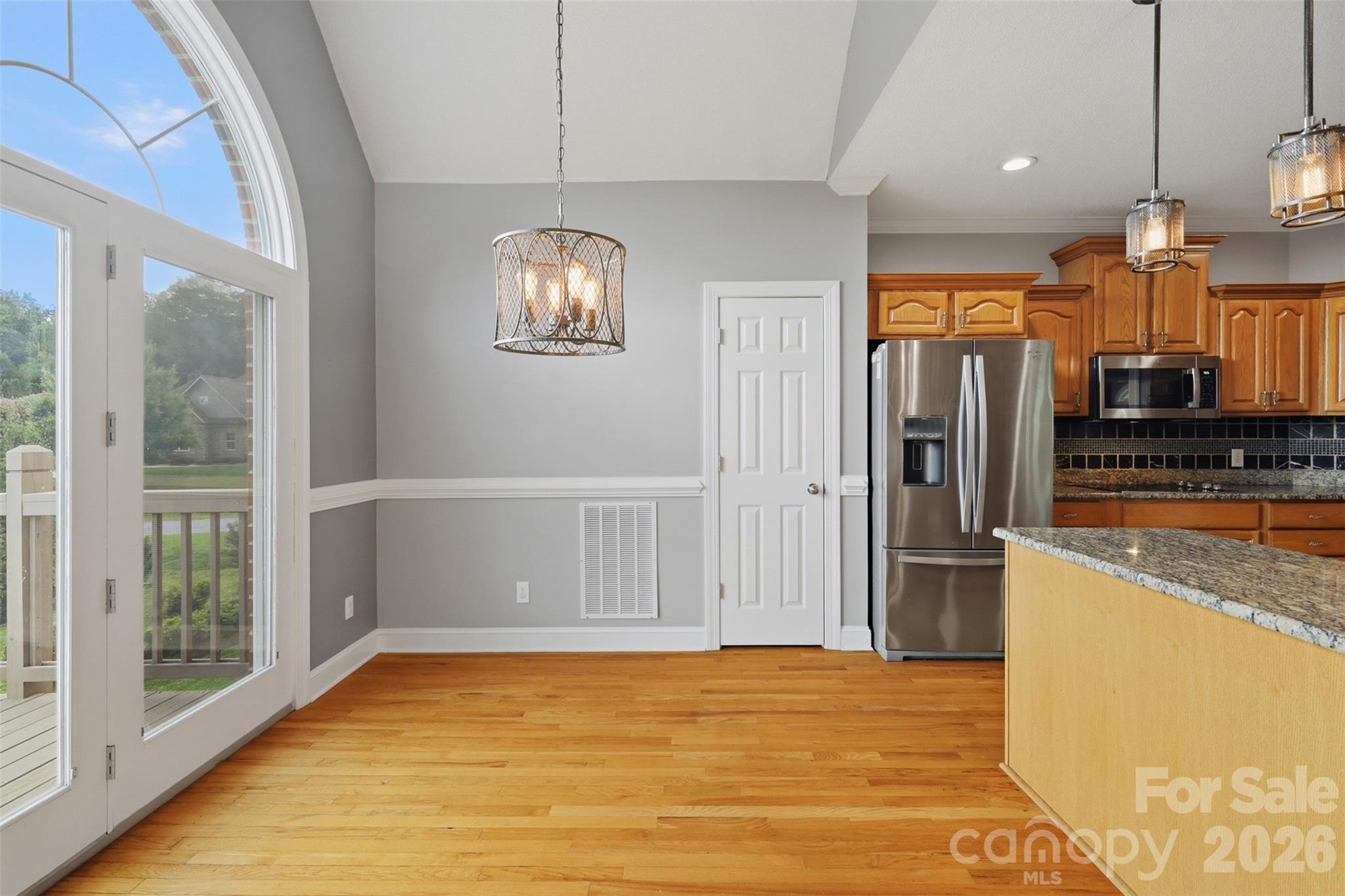 Single Family Residence at 1064 Baker Barn Road, Hickory, photo 10 of 39