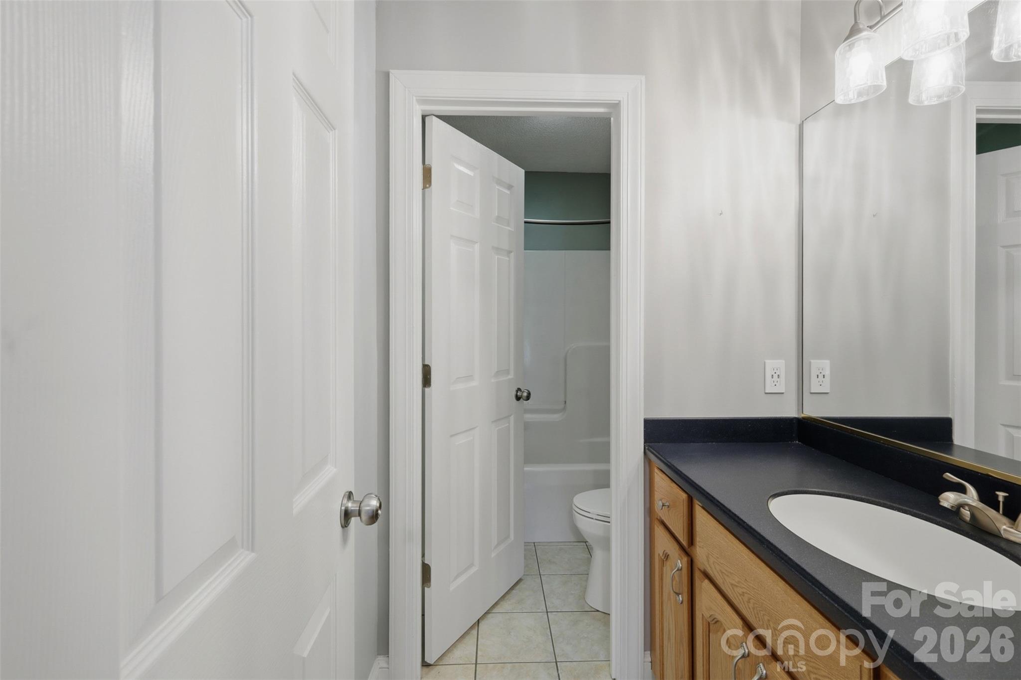 Single Family Residence at 1064 Baker Barn Road, Hickory, photo 25 of 39