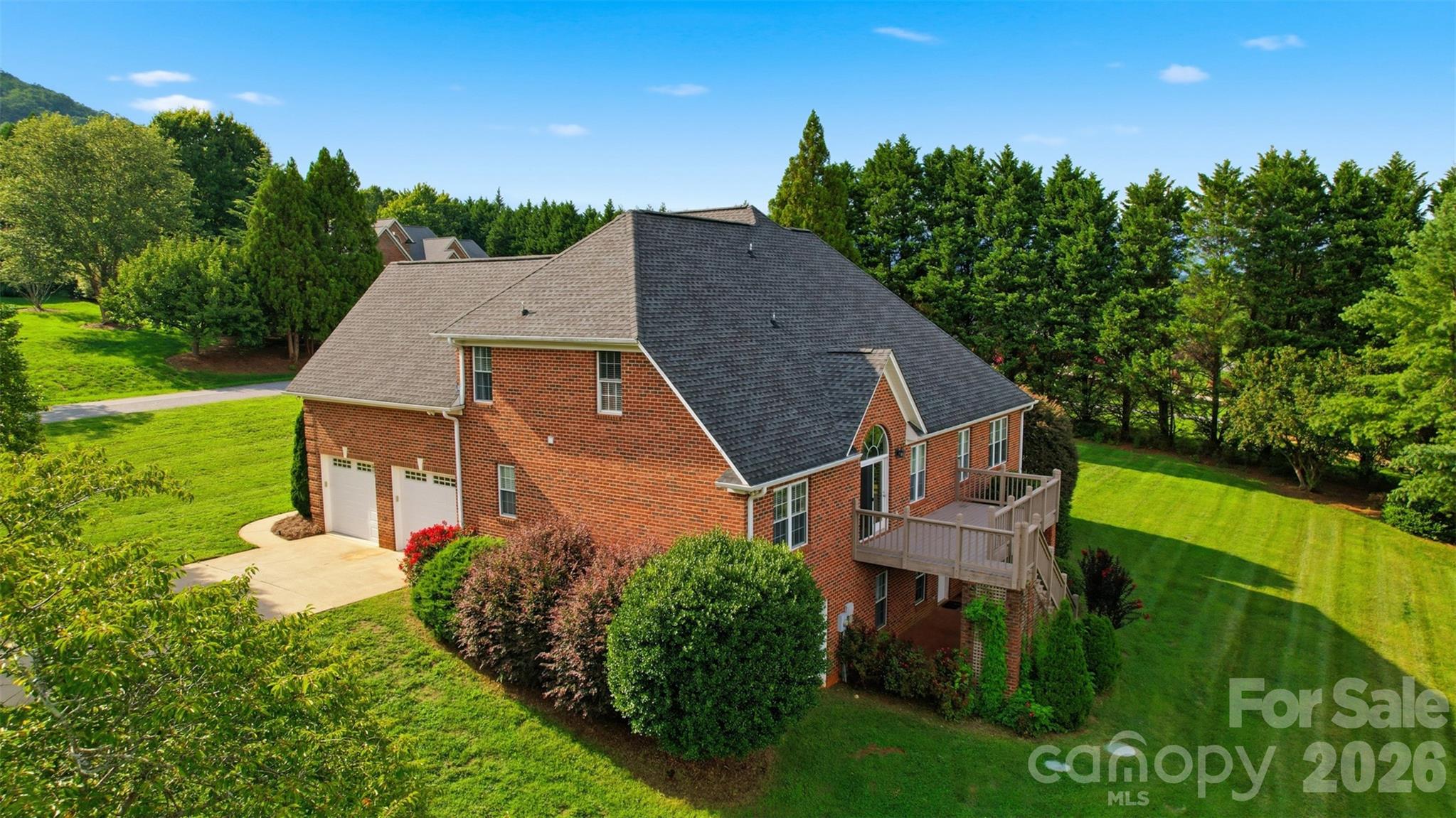 Single Family Residence at 1064 Baker Barn Road, Hickory, photo 36 of 39