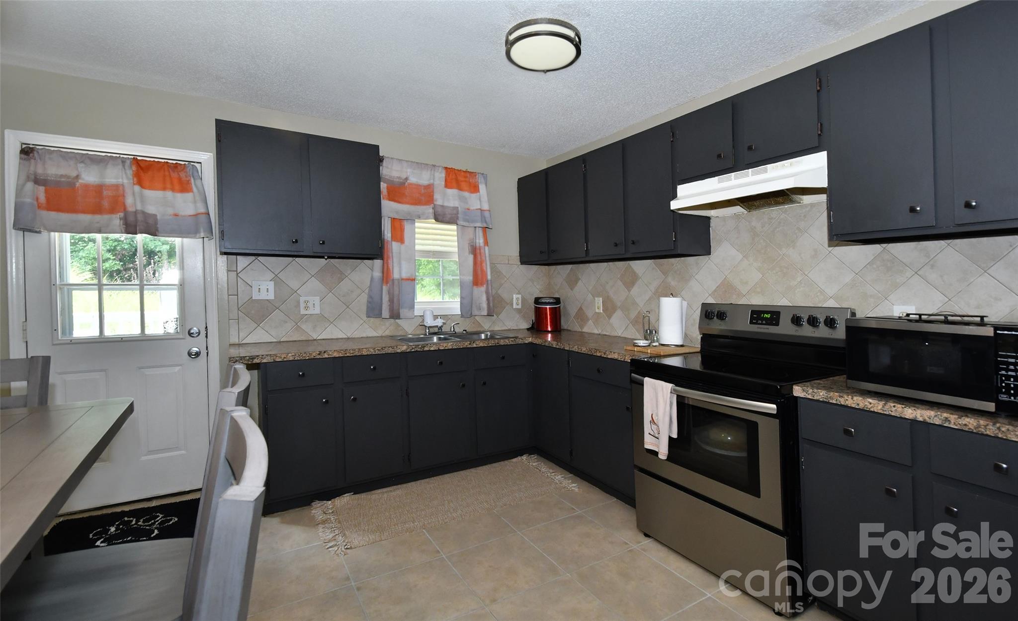 Duplex at 5502 and 5504 Wrenn Drive, Denver, photo 7 of 36