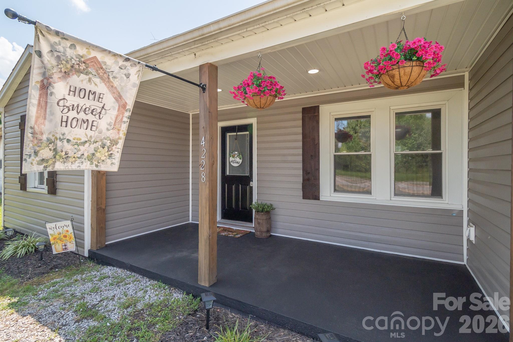 Single Family Residence at 4228 Flat Creek Road, Heath Springs, photo 5 of 47