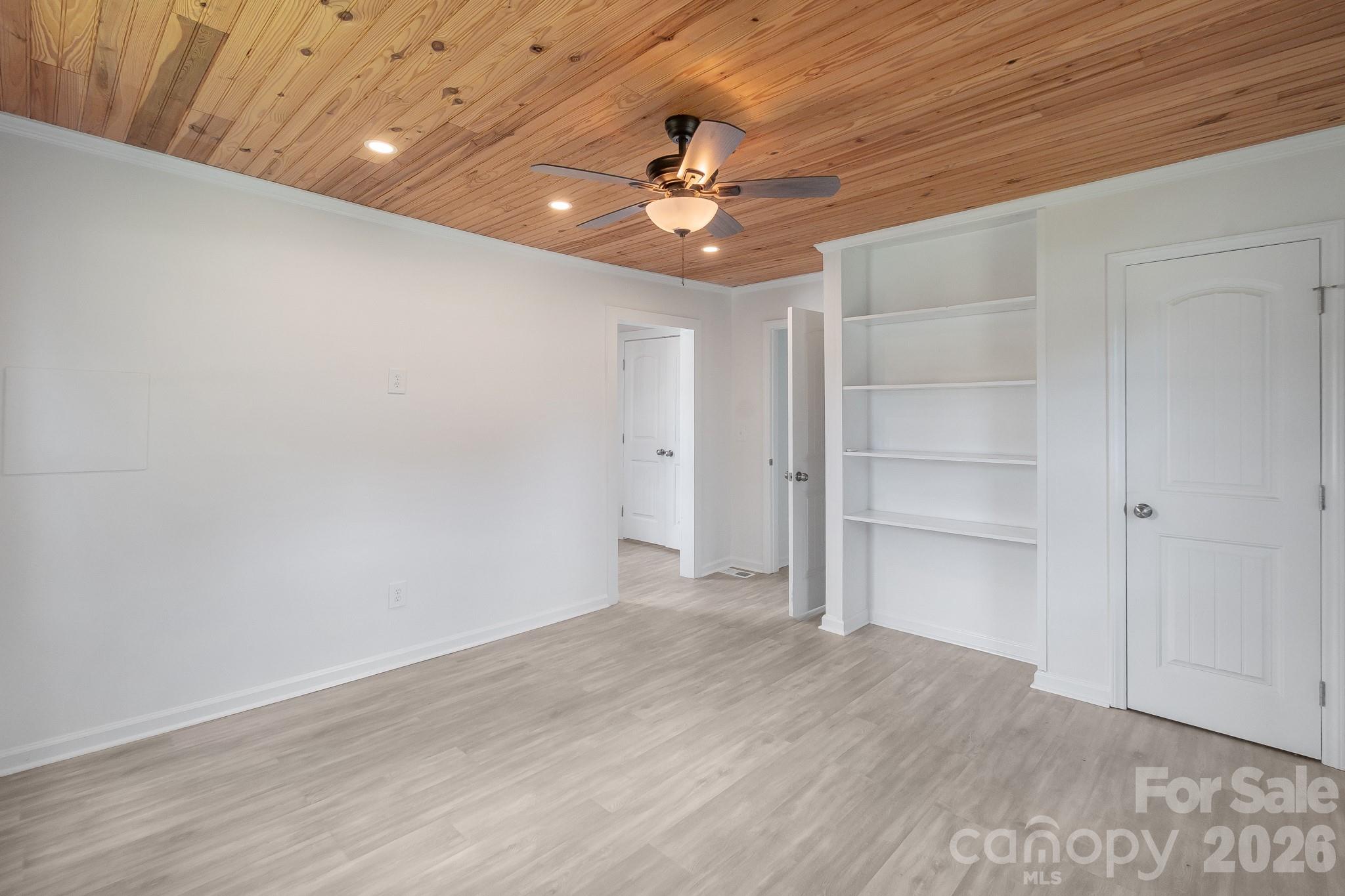 Single Family Residence at 4228 Flat Creek Road, Heath Springs, photo 7 of 47