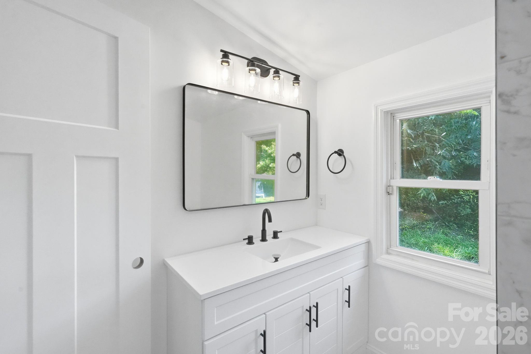 Single Family Residence at 45680 Blackhawk Lane, New London, photo 25 of 43