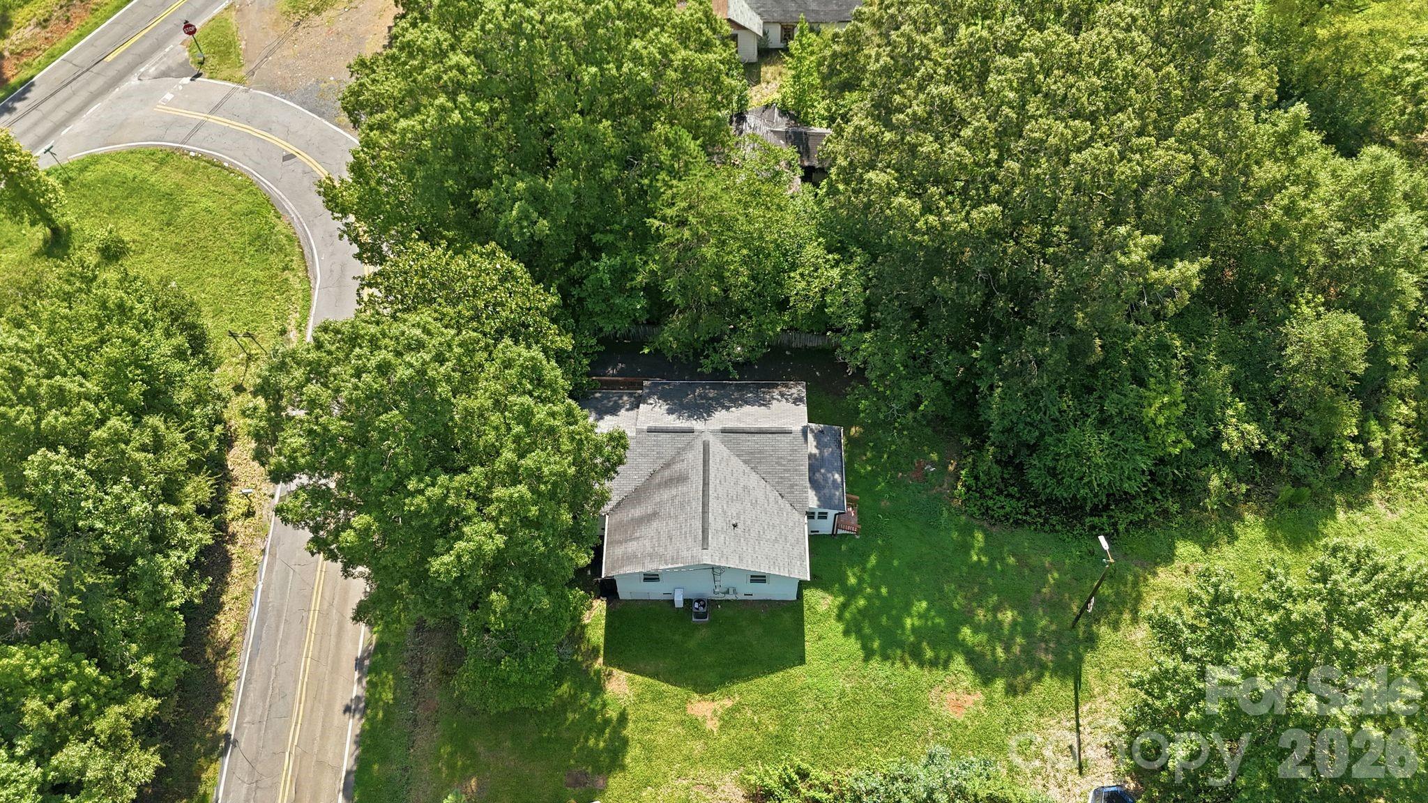 Single Family Residence at 45680 Blackhawk Lane, New London, photo 42 of 43