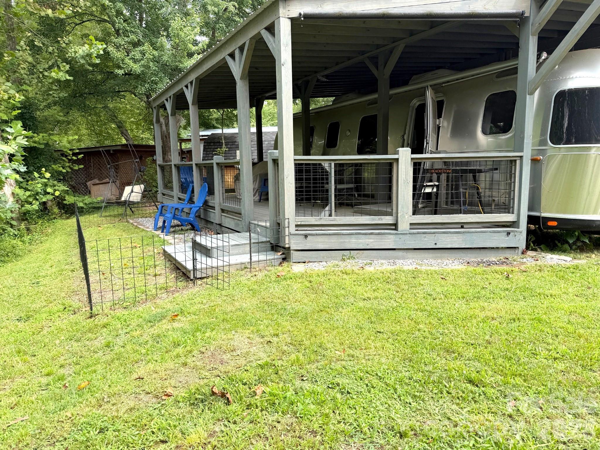Single Family Residence at 30 Aqua Vista Loop, Waynesville, photo 2 of 21