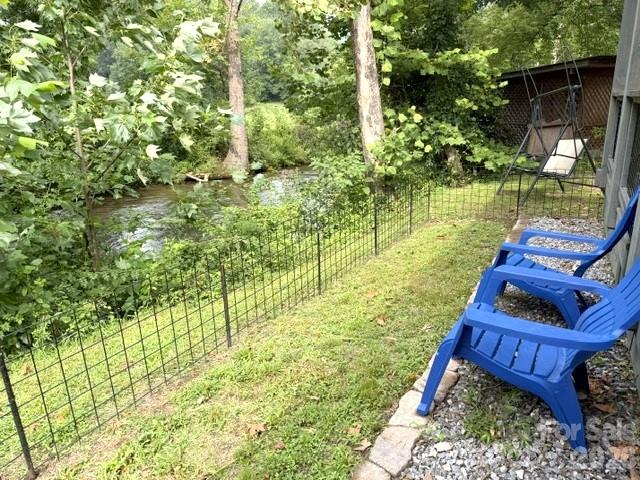 Single Family Residence at 30 Aqua Vista Loop, Waynesville, photo 3 of 21