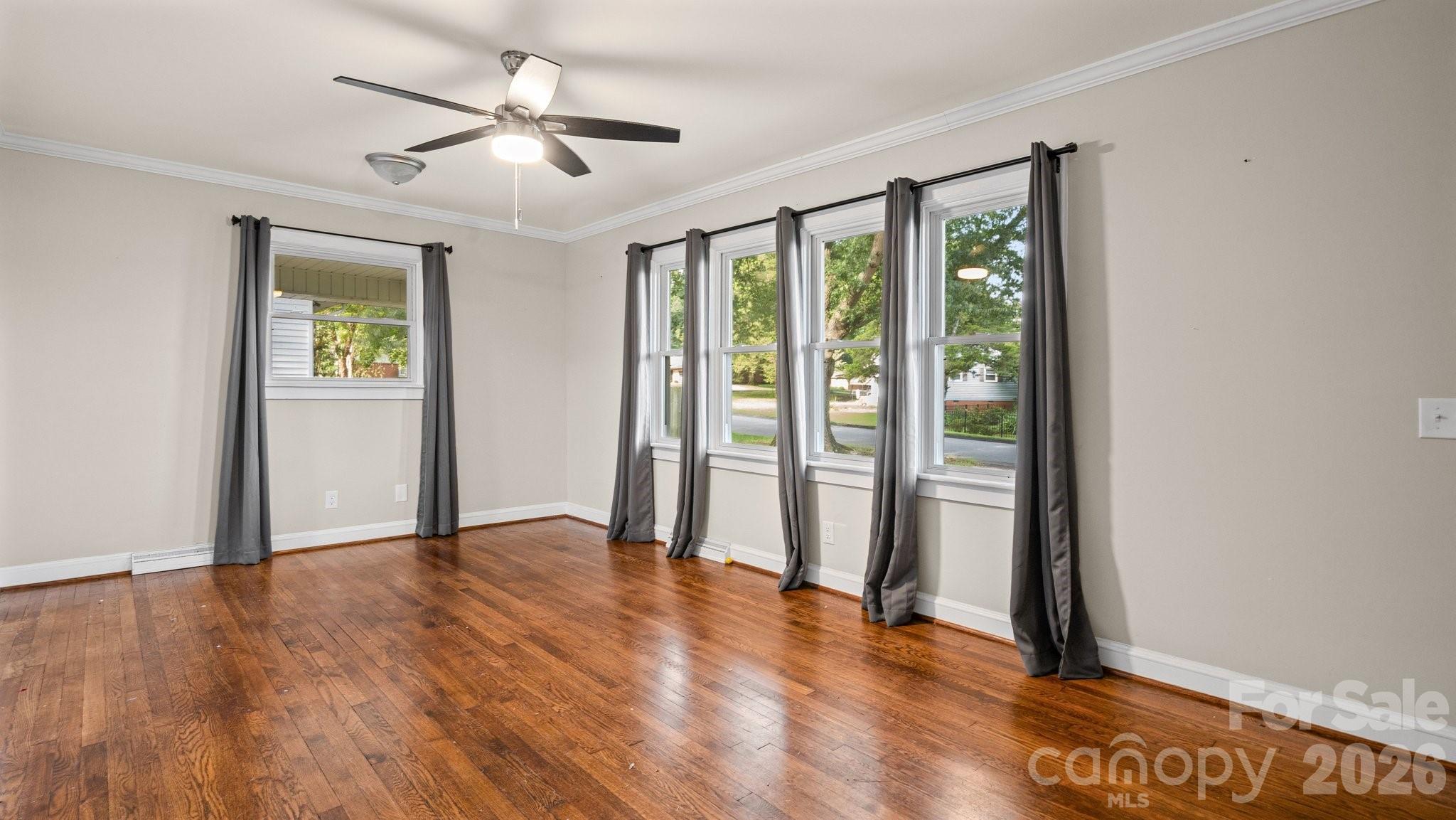 Single Family Residence at 902 Dogwood Drive, Gastonia, photo 8 of 21