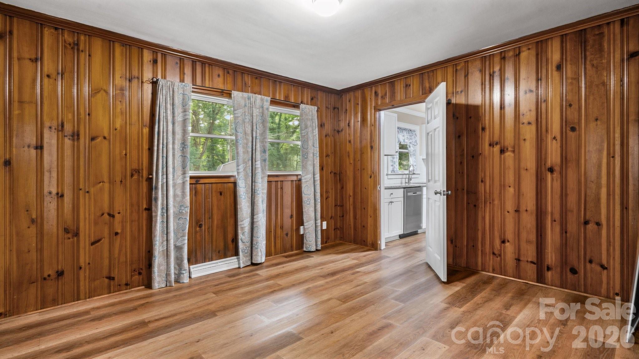 Single Family Residence at 902 Dogwood Drive, Gastonia, photo 14 of 21