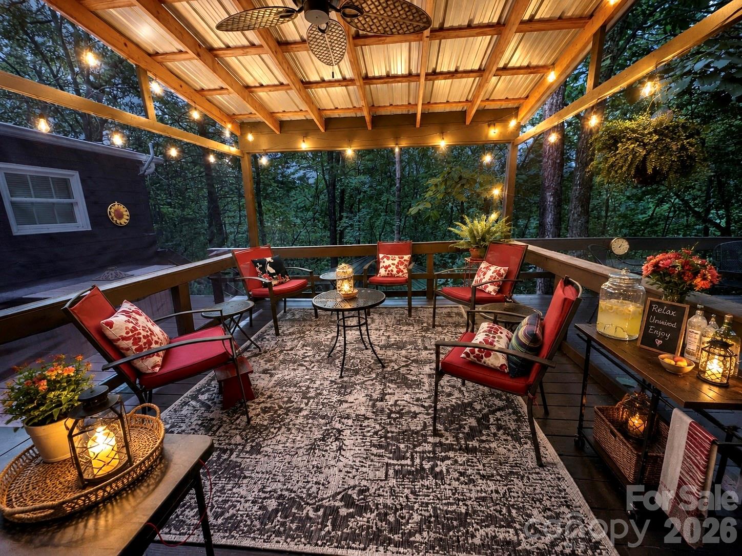 Screen Porch - Ai staging - 21 Bear Cub Drive, Spruce Pine