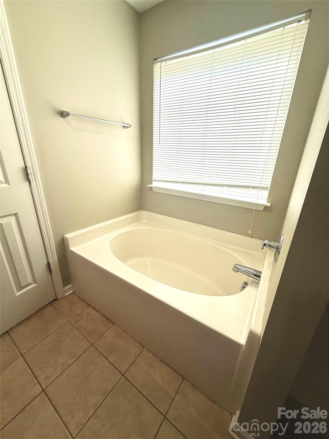 Townhouse at 1117 Piney Woods Road, Columbia, photo 13 of 21