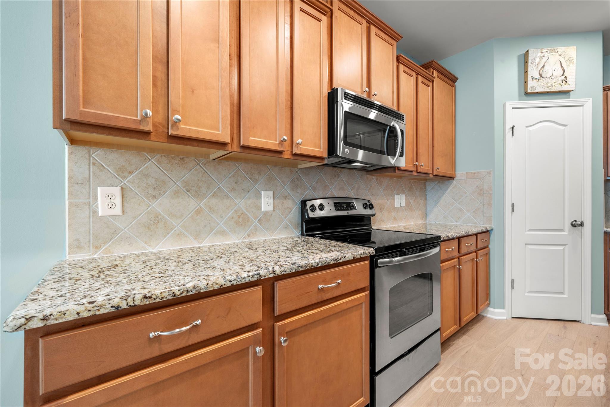 Single Family Residence at 1601 Deer Meadows Drive, Waxhaw, photo 5 of 45
