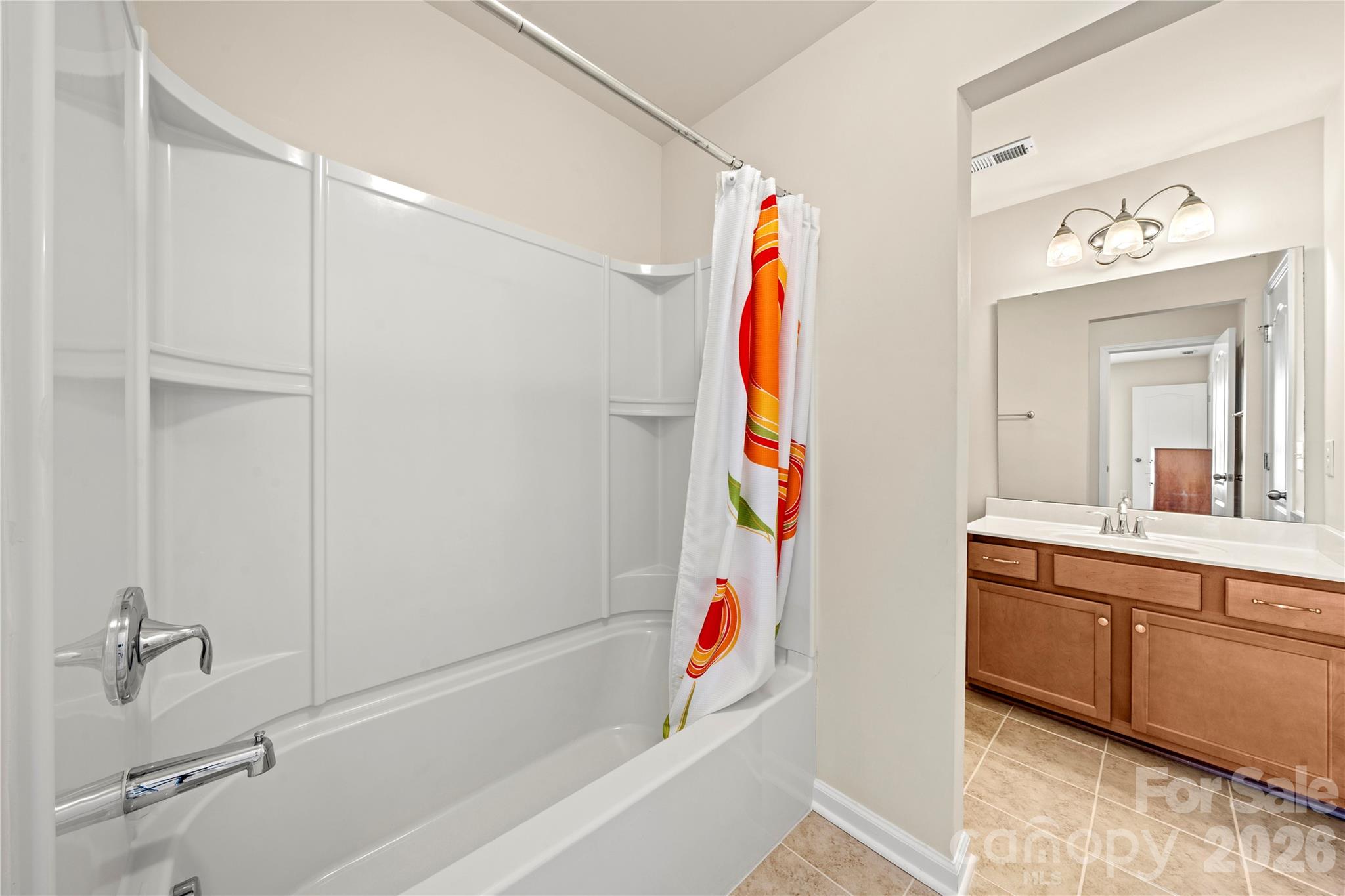 Upstairs bathroom - 1601 Deer Meadows Drive, Waxhaw