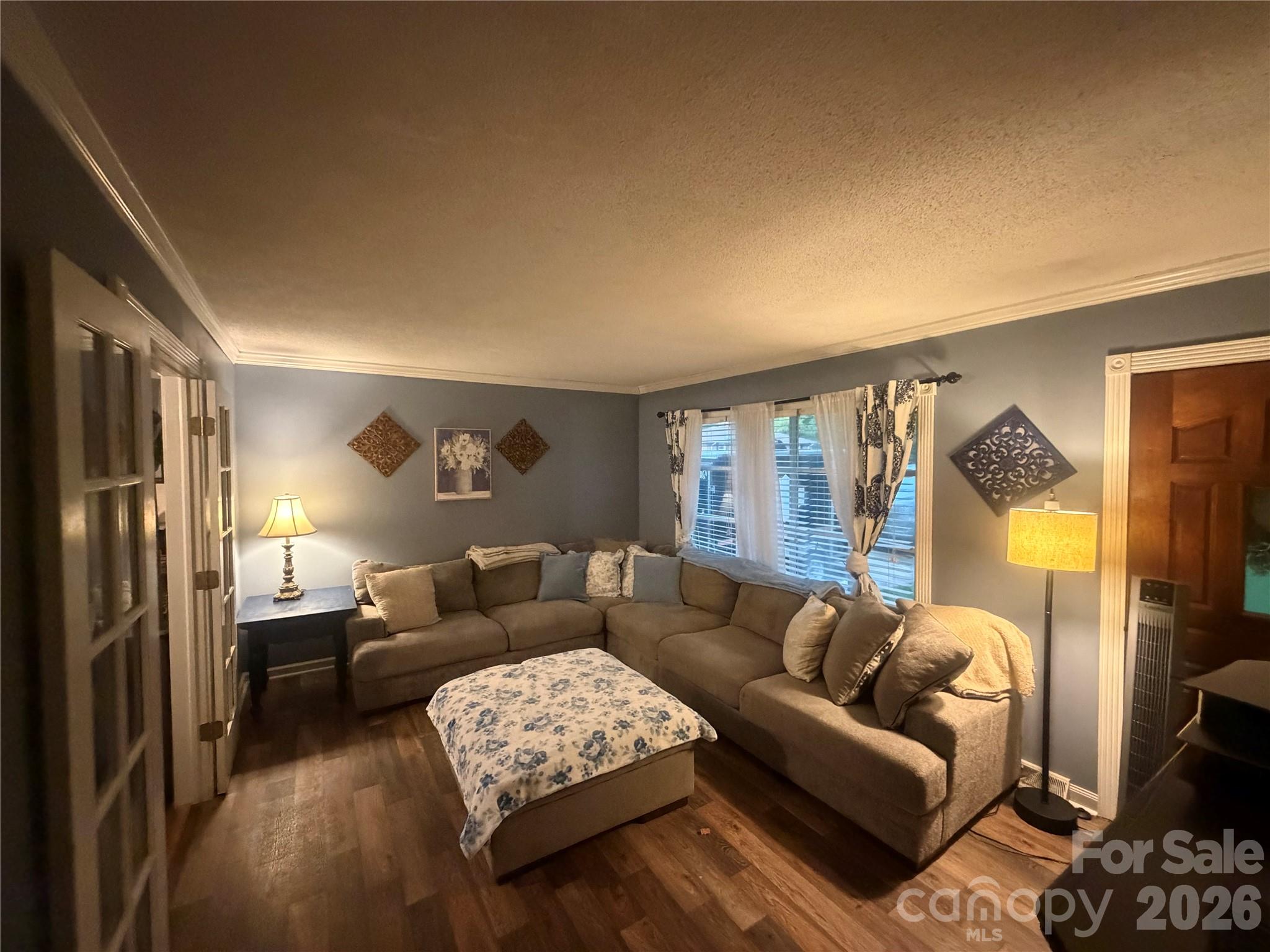 Living Room - 1104 Hillcrest Drive, Cherryville