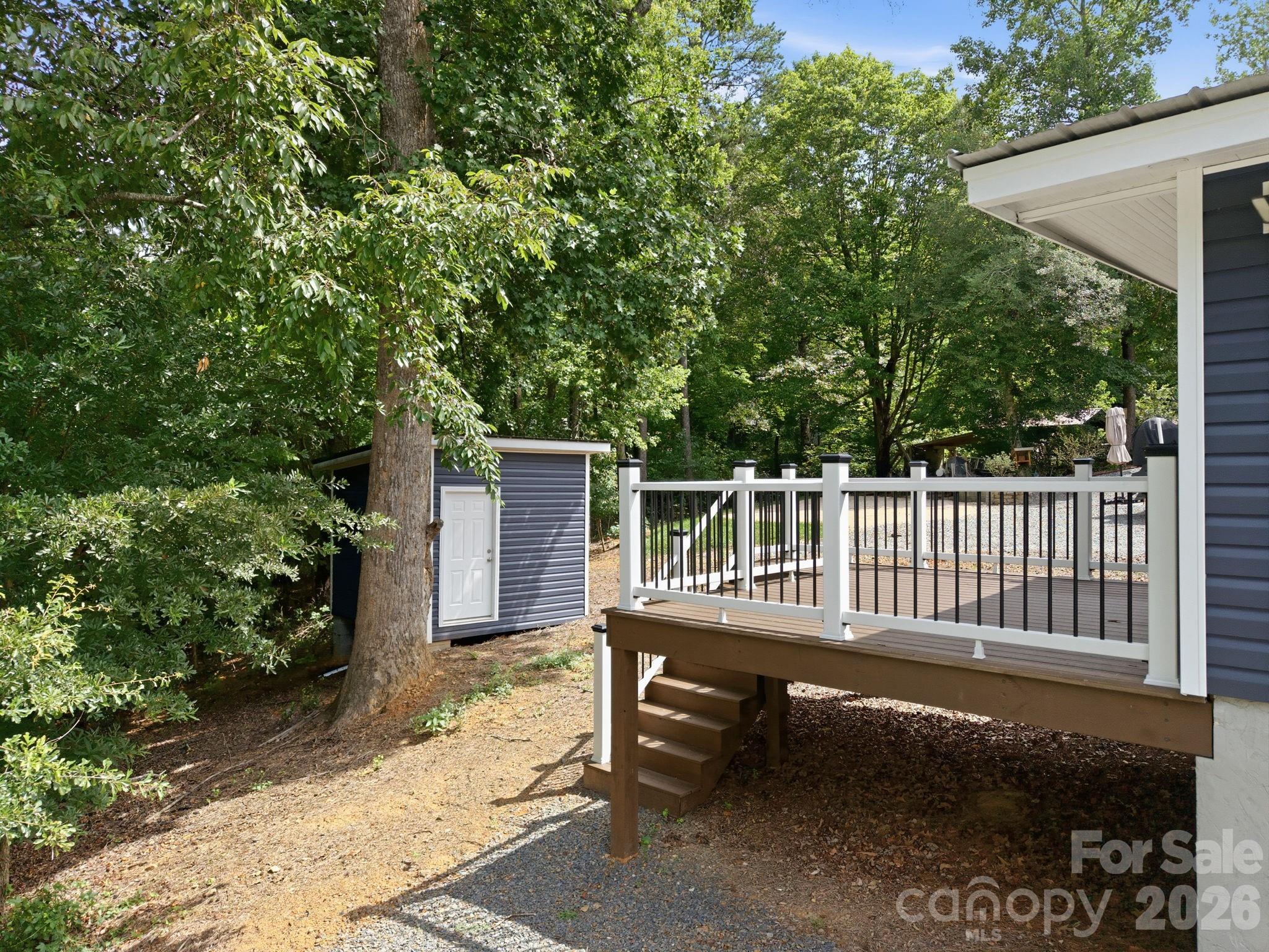 Single Family Residence at 151 Dogwood Circle, New London, photo 3 of 44