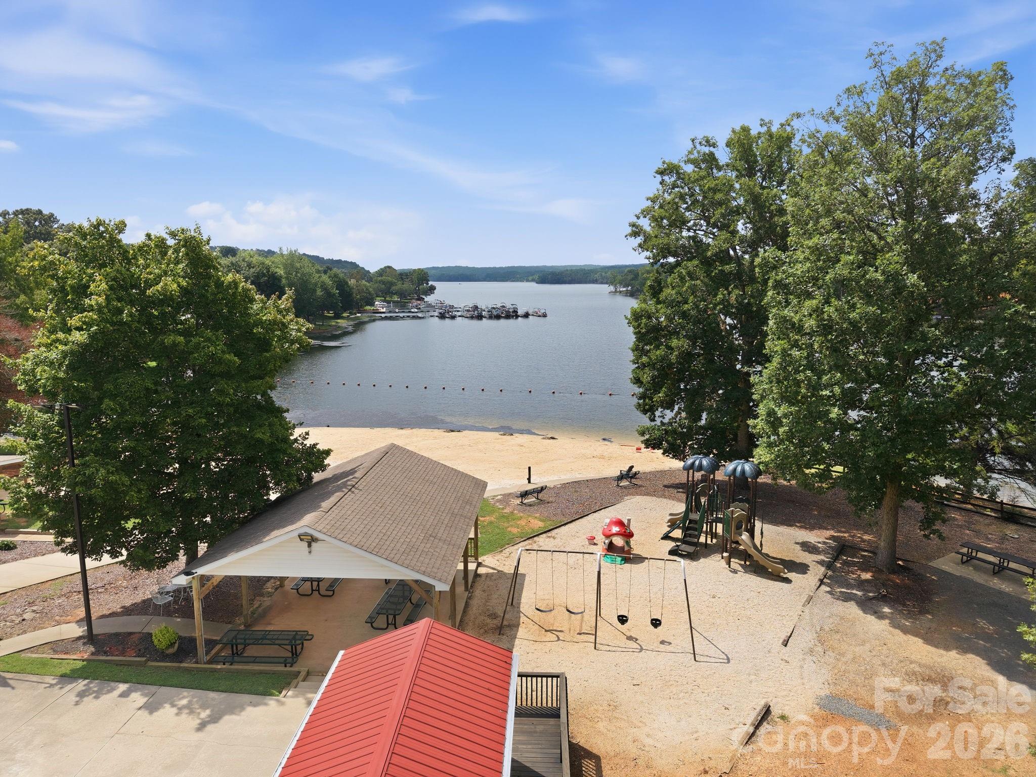 Single Family Residence at 151 Dogwood Circle, New London, photo 9 of 44