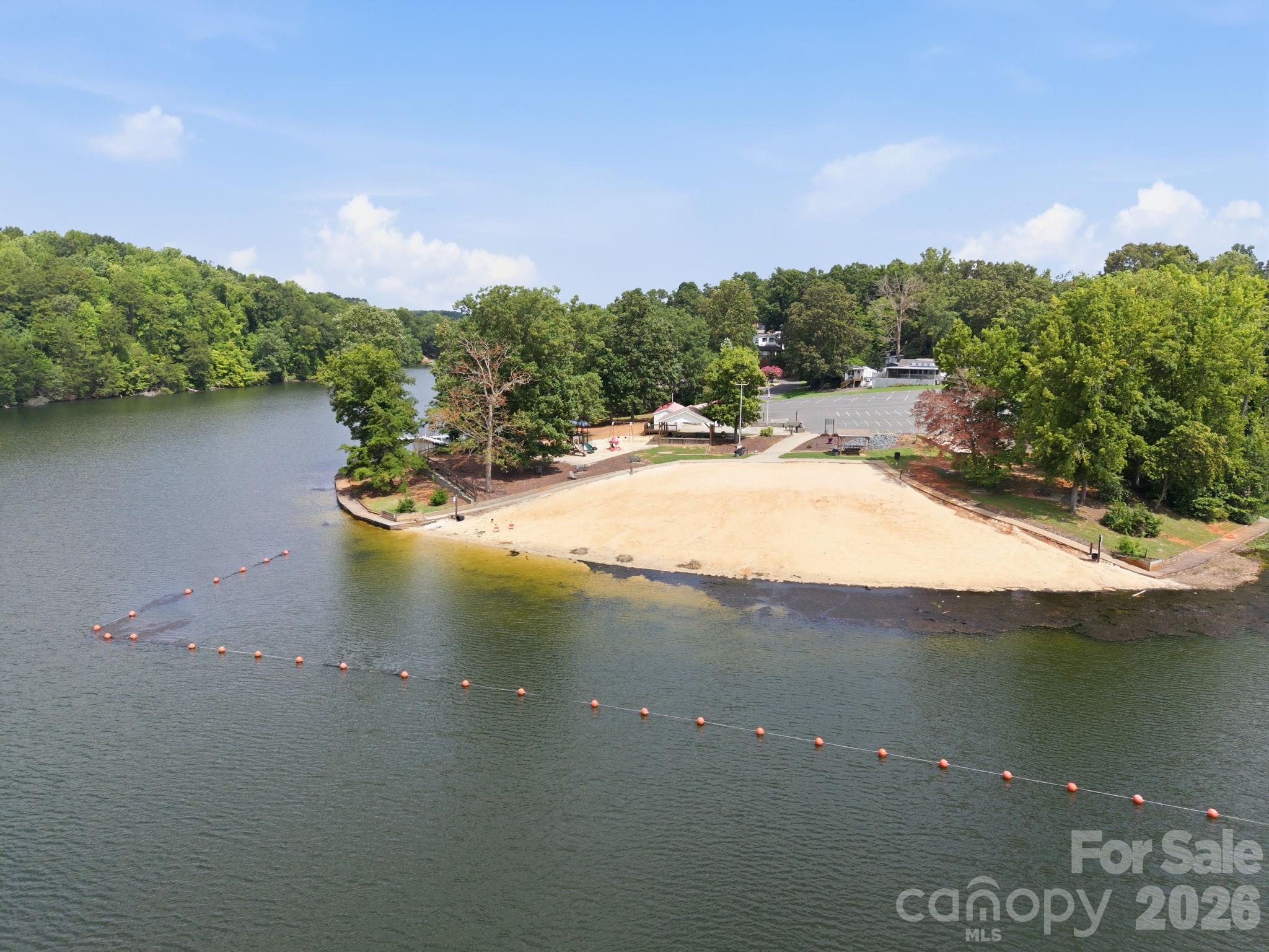 Single Family Residence at 151 Dogwood Circle, New London, photo 11 of 44