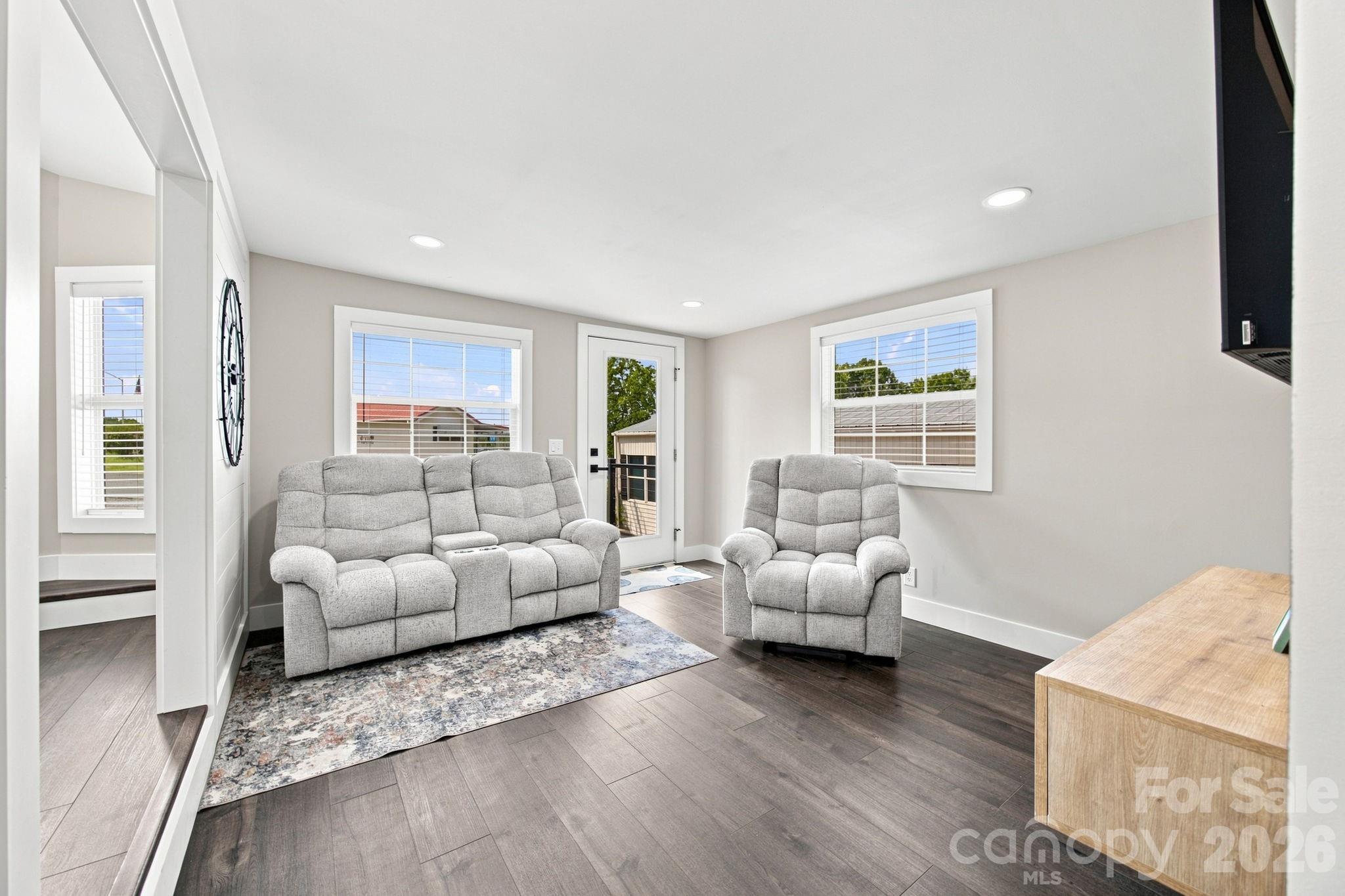 Single Family Residence at 151 Dogwood Circle, New London, photo 22 of 44