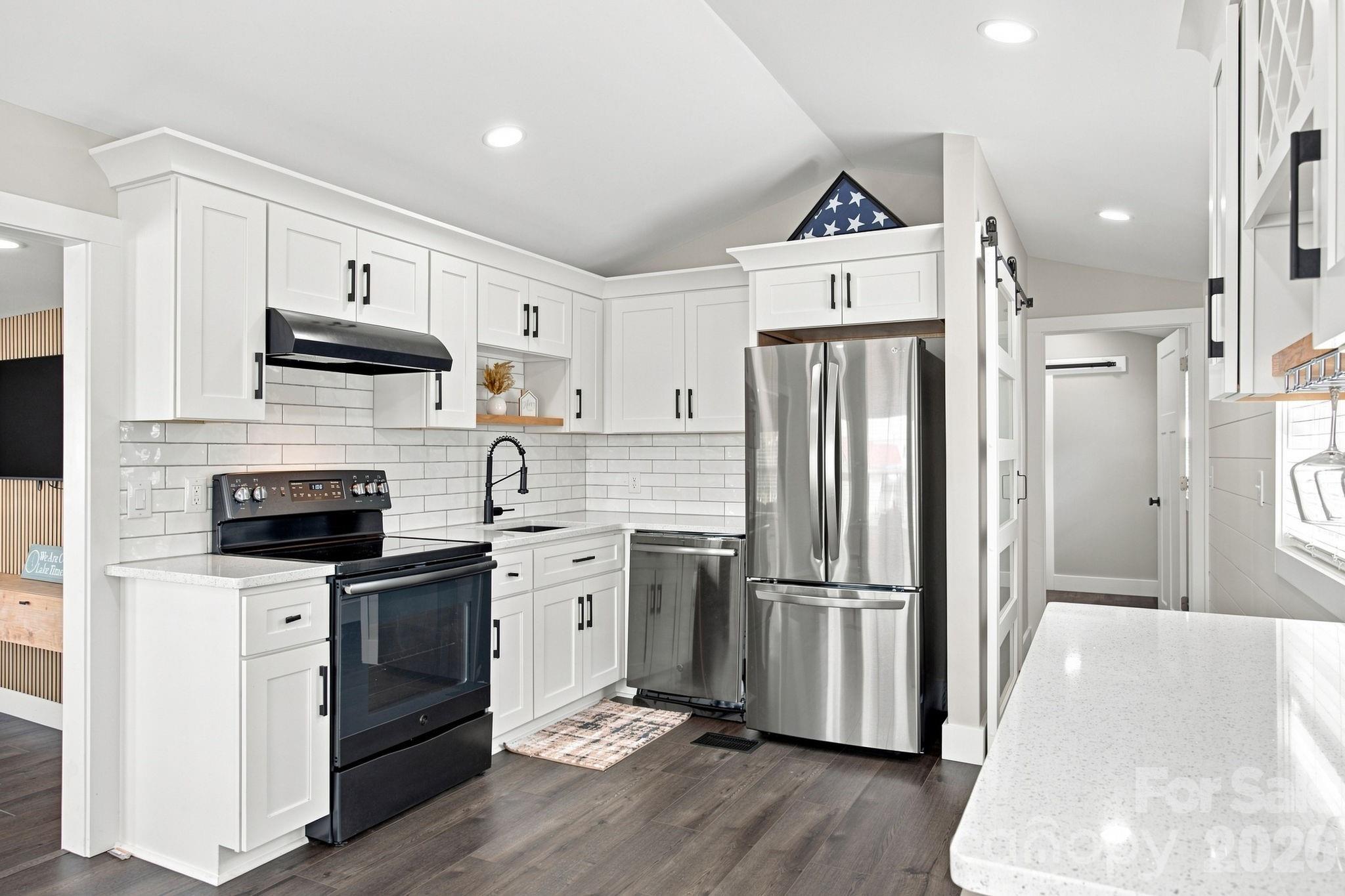 Single Family Residence at 151 Dogwood Circle, New London, photo 29 of 44