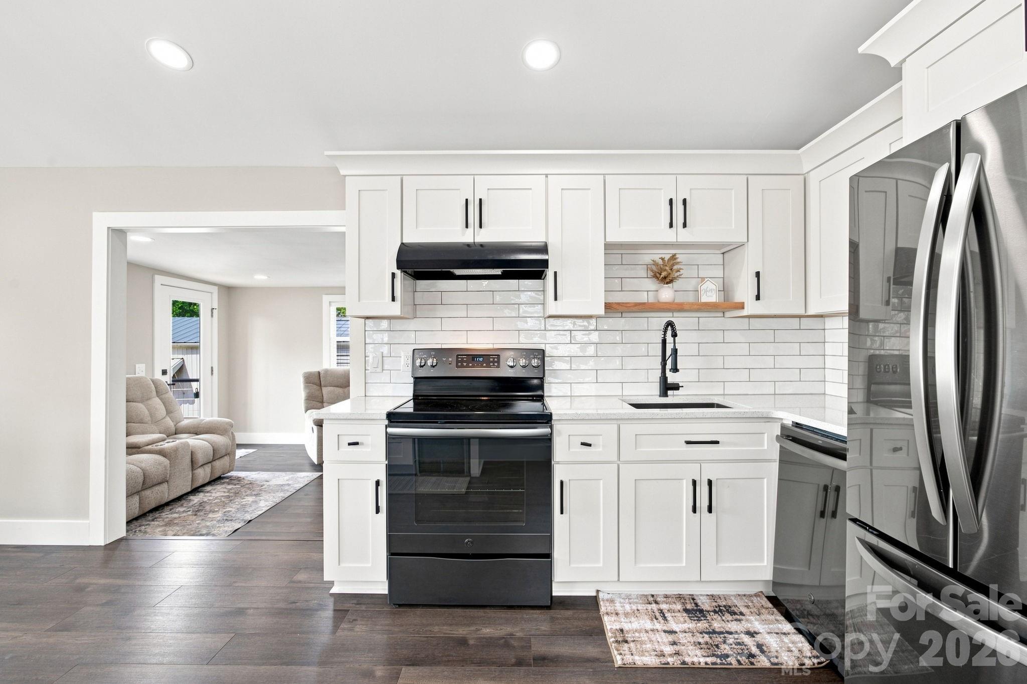 Single Family Residence at 151 Dogwood Circle, New London, photo 31 of 44