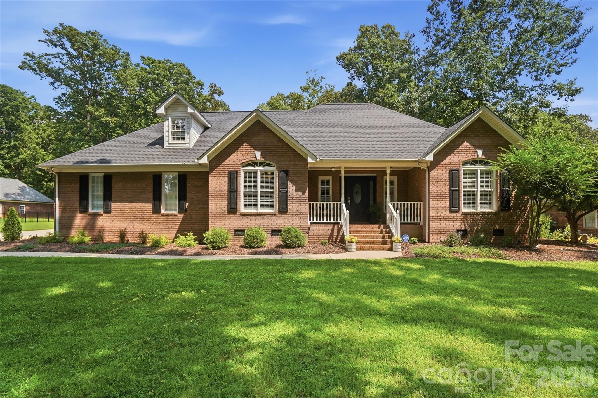 Single Family Residence at 7627 Maple Bluff Lane, Concord, photo 2 of 48