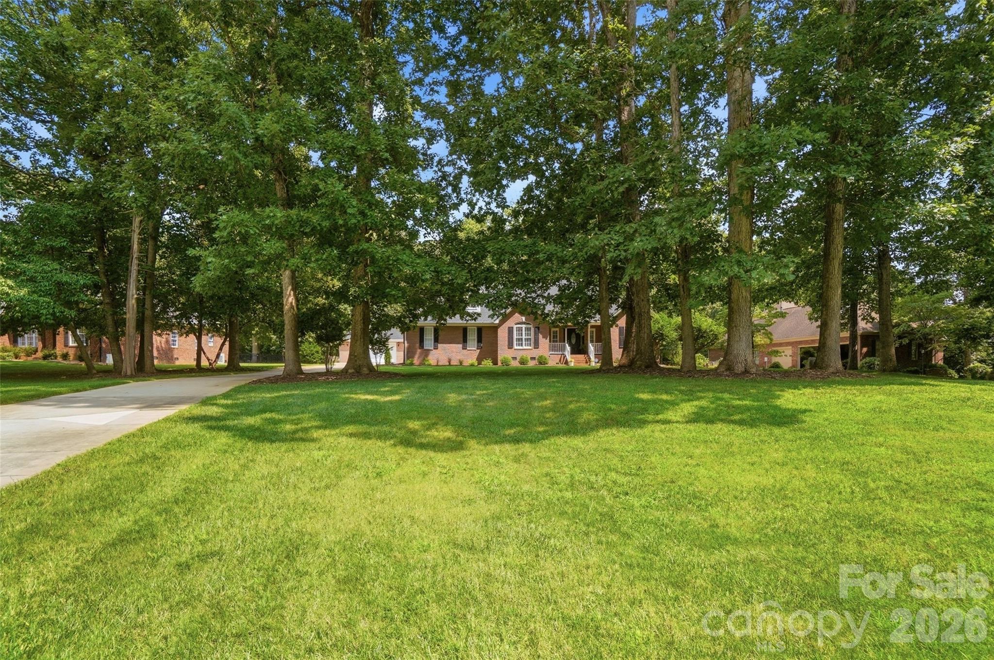 Single Family Residence at 7627 Maple Bluff Lane, Concord, photo 3 of 48