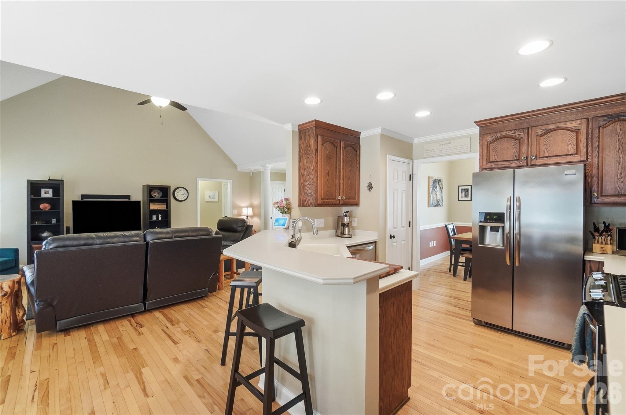 Single Family Residence at 7627 Maple Bluff Lane, Concord, photo 13 of 48