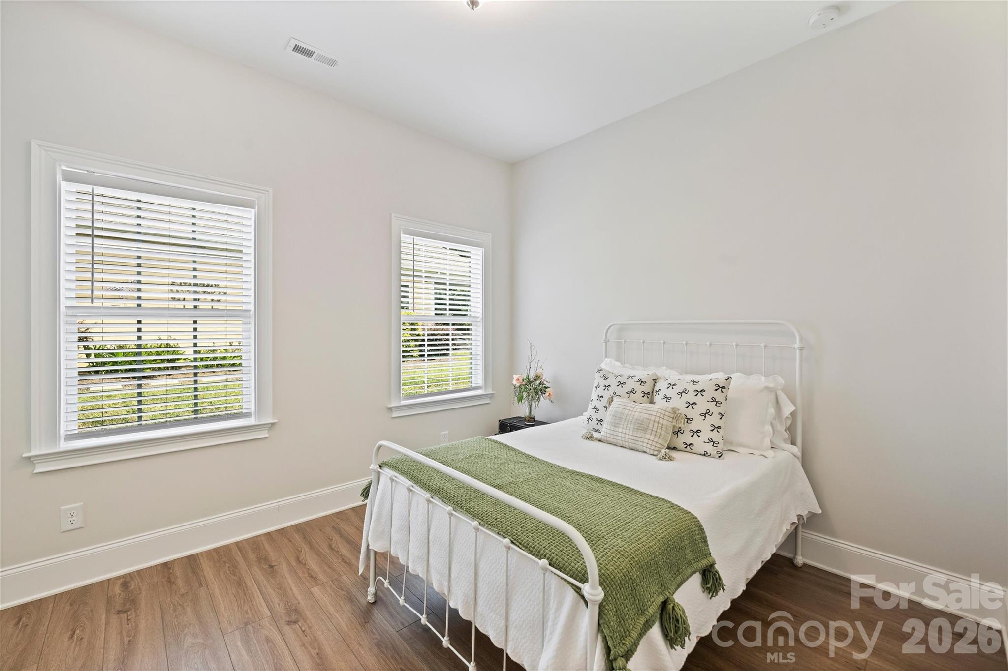 Single Family Residence at 10542 Sweethaven Lane, Harrisburg, photo 30 of 47