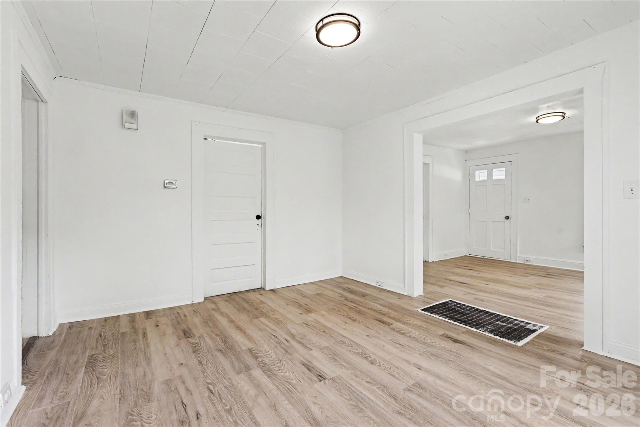 Single Family Residence at 1306 Forrest Street, High Point, photo 8 of 28