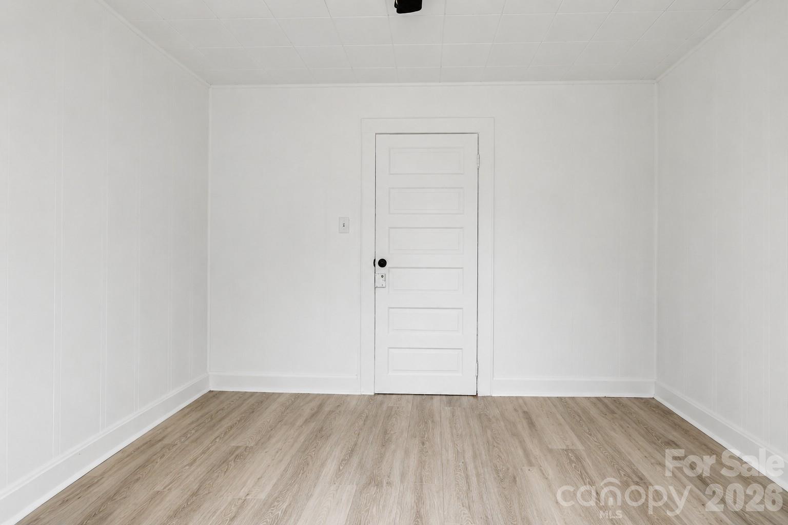 Single Family Residence at 1306 Forrest Street, High Point, photo 17 of 28